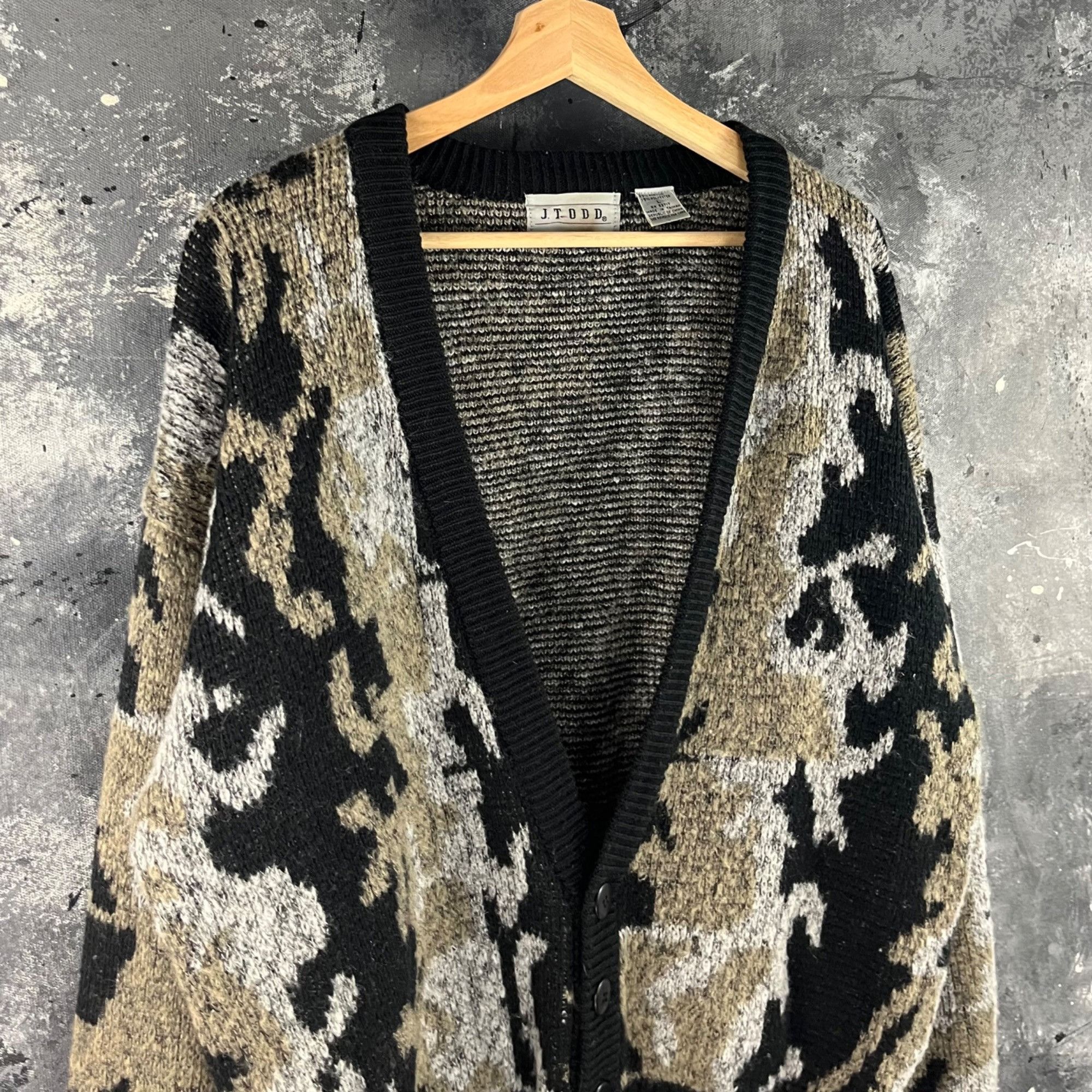 Vintage Vintage 90’s Geometric animal cardigan Size US L / EU 52-54 / 3 - 2 Thumbnail