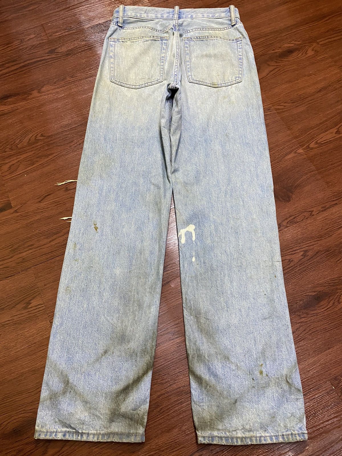 Japanese Brand Vintage Uniqlo Acid Wash Ripped Loose Jeans Size US 30 / EU 46 - 2 Thumbnail