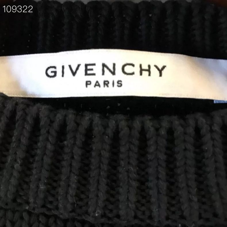 Givenchy Givenchy x070349 nearly new black sweater, size xs, should Size US XS / EU 42 / 0 - 4 Thumbnail