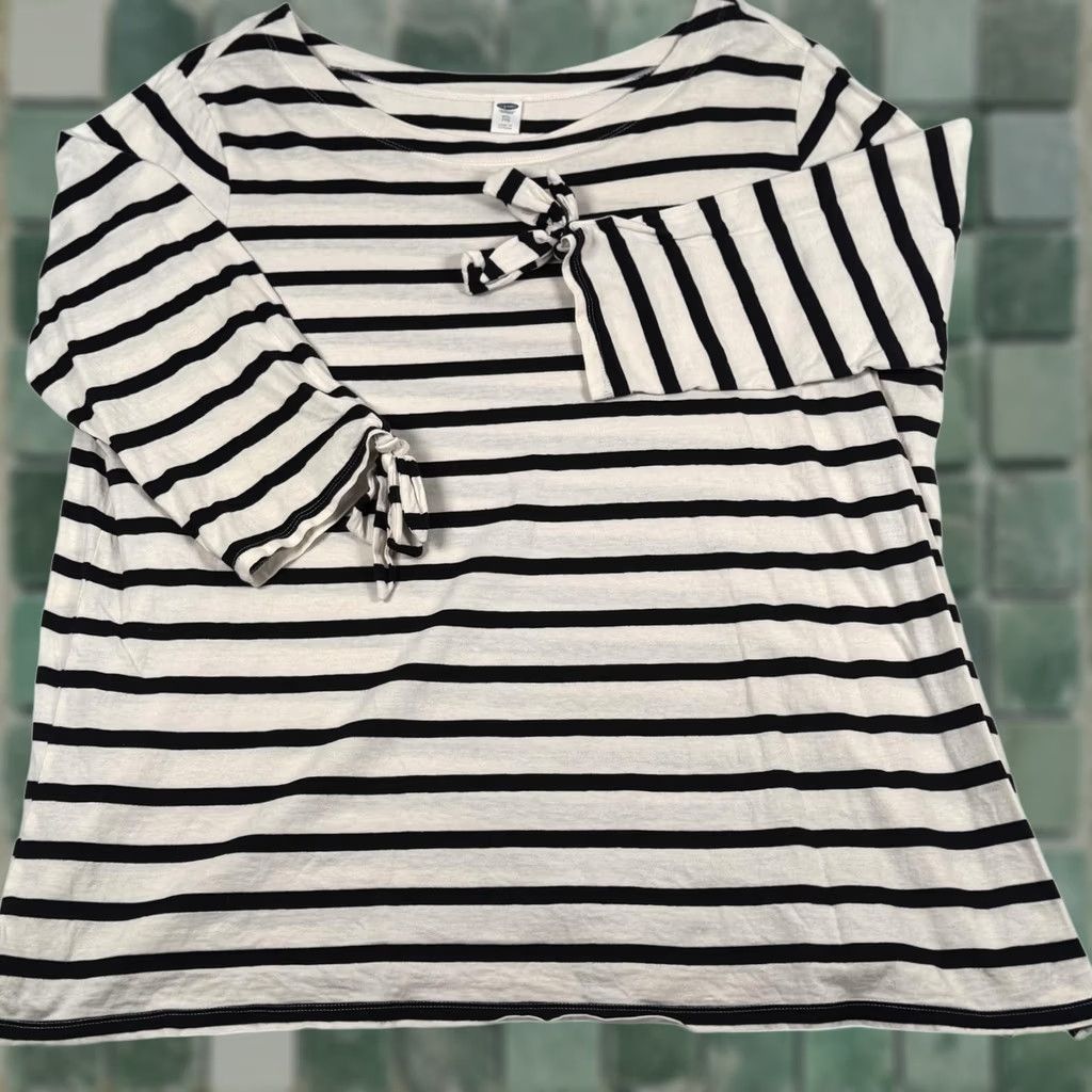 Old Navy VINTAGE Old Navy Mariner Tunic Top XXL Monochrome Stripe Boat Neck Bow Sleeve Retro Chic Size XXL / US 16-18 / IT 52-54 - 1 Thumbnail