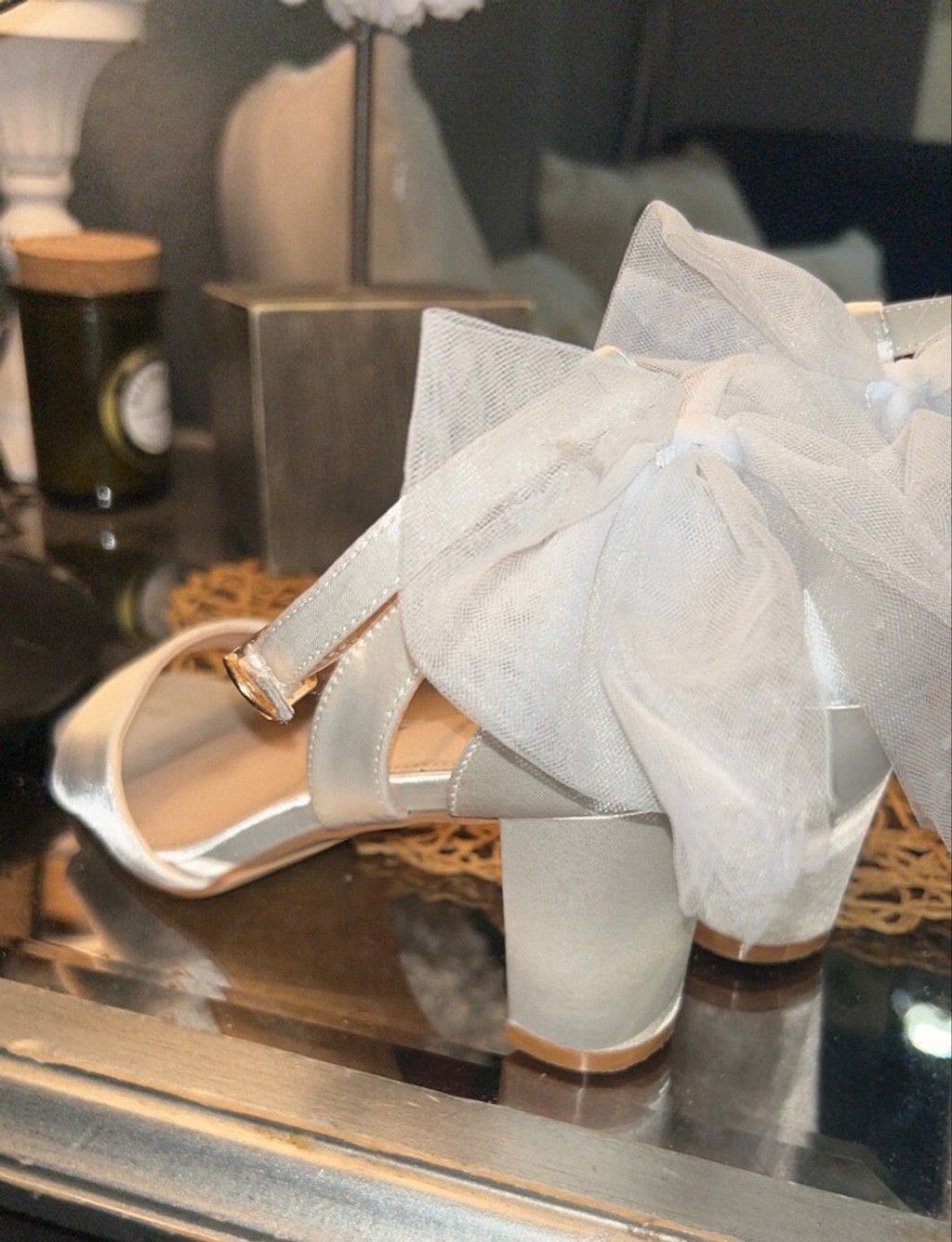 The Unbranded Brand Women's Unbranded White Block Heel Sandals w Bows Size 6.5 Size US 6.5 / IT 36.5 - 4 Thumbnail