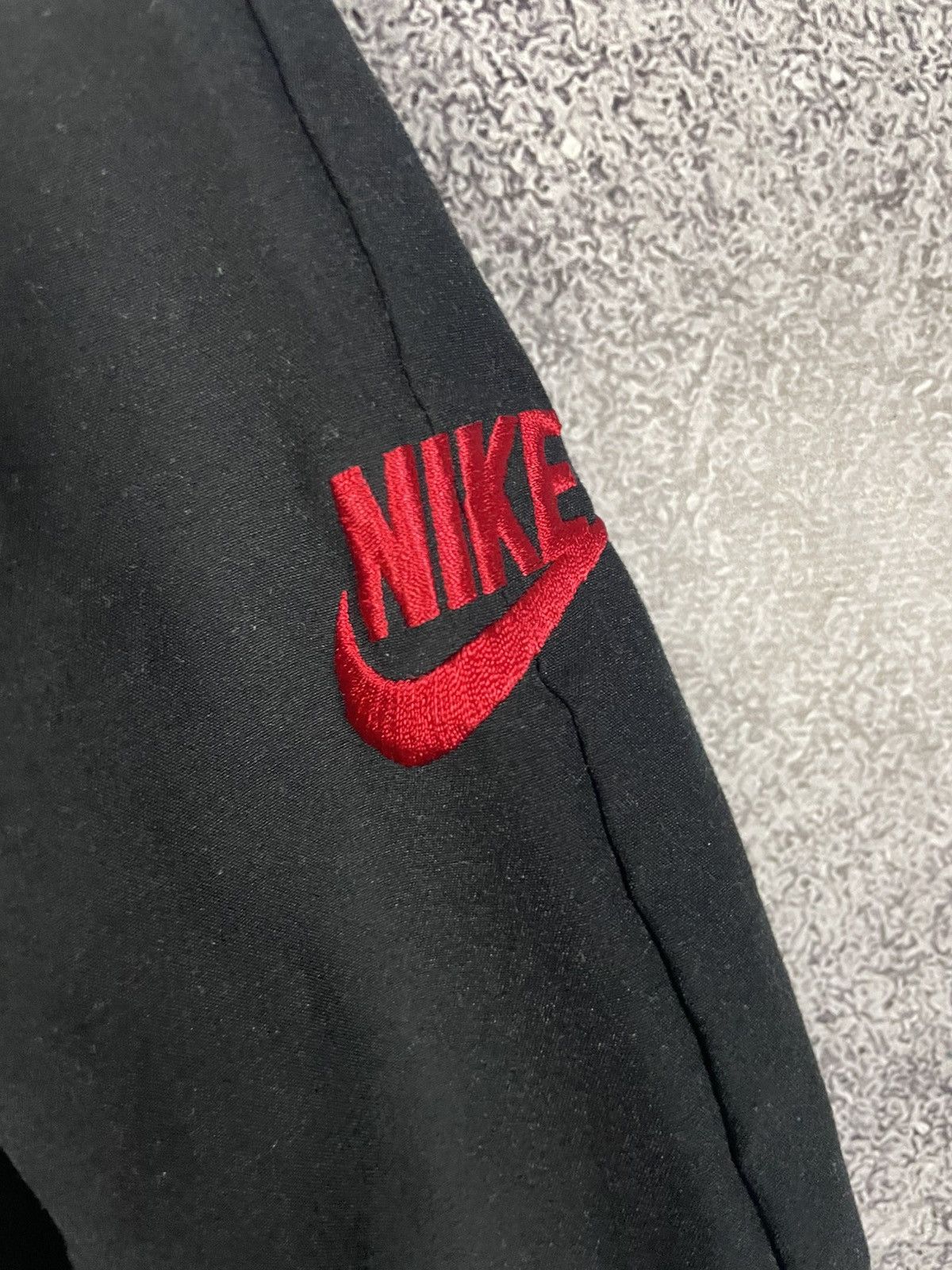 Nike Nike Challenge Court Agassi mens vintage 90s Track size L Size US L / EU 52-54 / 3 - 4 Thumbnail