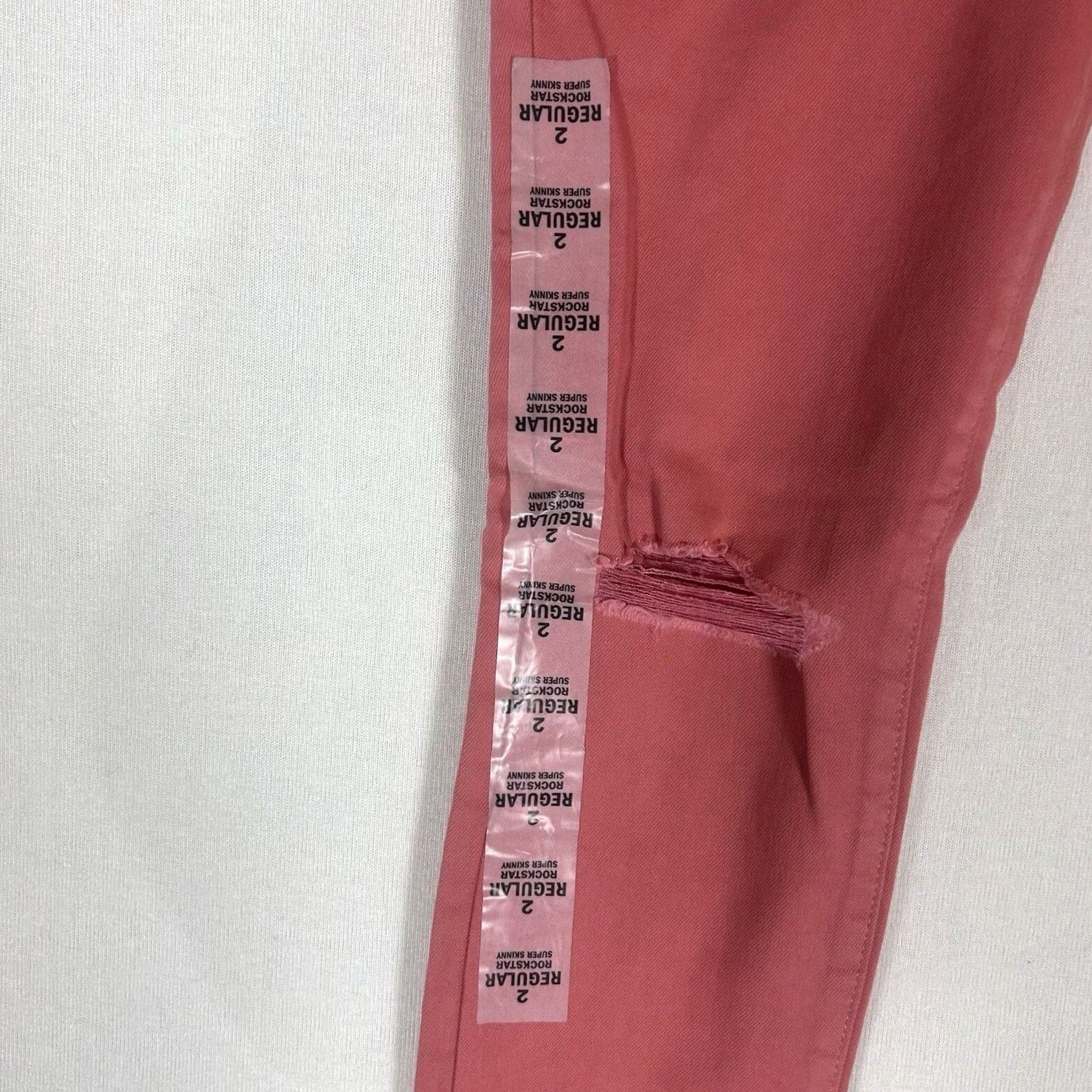 Old Navy Old Navy Jeans Women Skinny Rockstar Mid Rise Pink NWT 2 Embroidered Zipper Pocket Denim Slim Modern Regular Fit Size 26" / US 2 / IT 38 - 3 Thumbnail