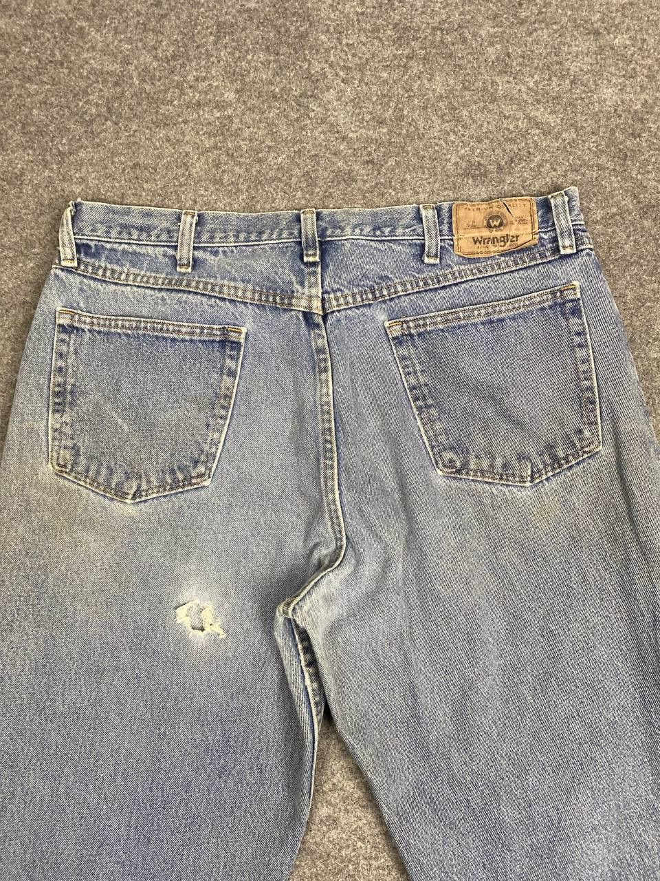 Wrangler vintage wrangler relaxed fit distressed denim Size US 38 / EU 54 - 3 Thumbnail