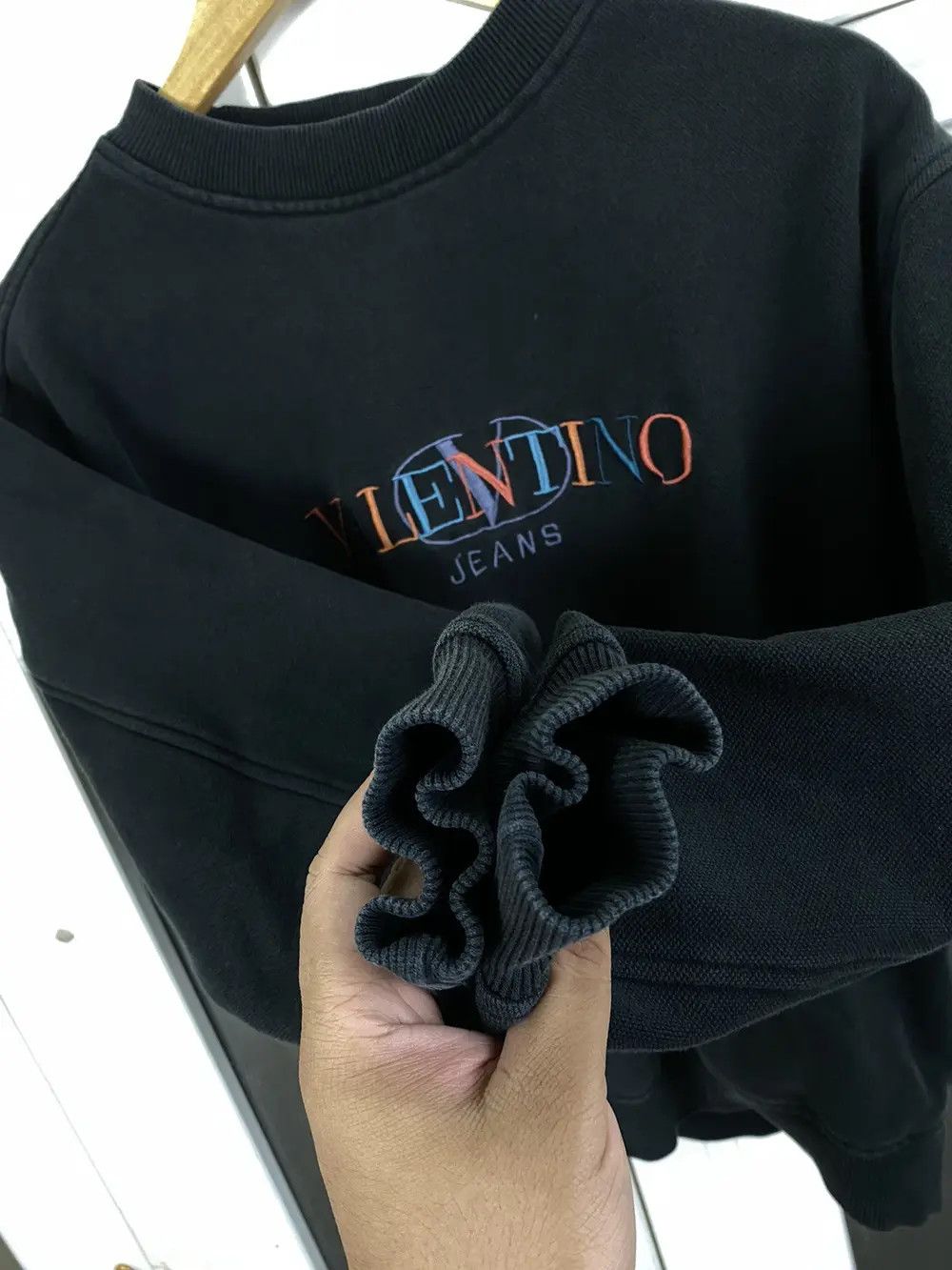 Designer × Valentino × Vintage Vintage Valentino Jeans Sweatshirt Size US S / EU 44-46 / 1 - 5 Thumbnail