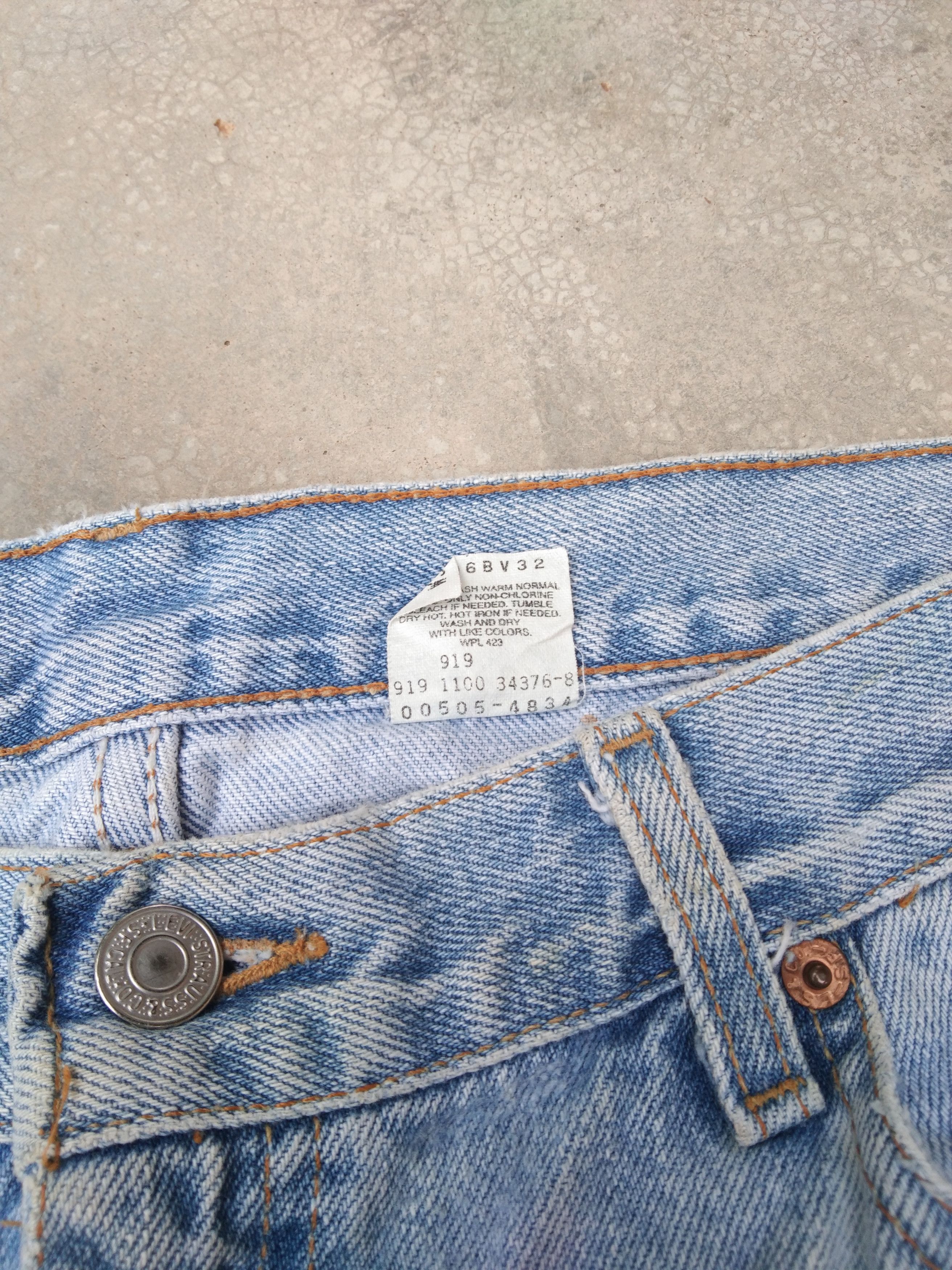 Jean × Levi's × Vintage Vintage Levis 505 Light Wash Straight Leg Jeans 36x30 Size US 36 / EU 52 - 6 Thumbnail