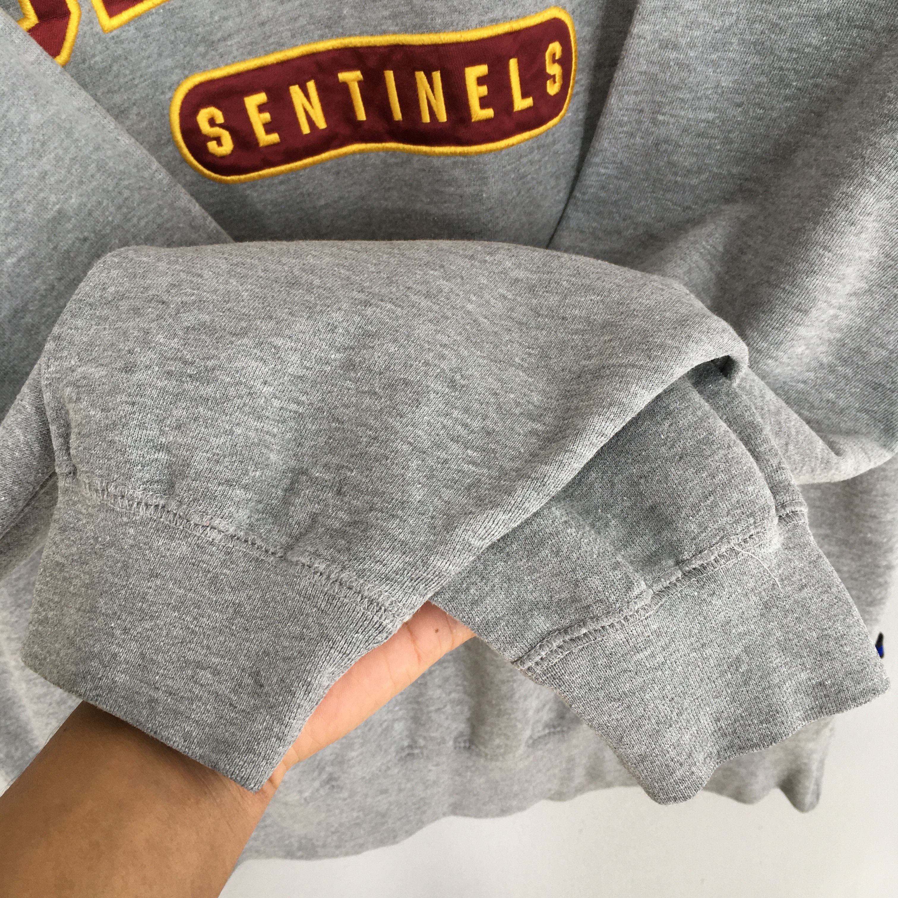 Other Vintage Y2K Seton Sentinels Gray Sweatshirt Large Size US L / EU 52-54 / 3 - 3 Thumbnail