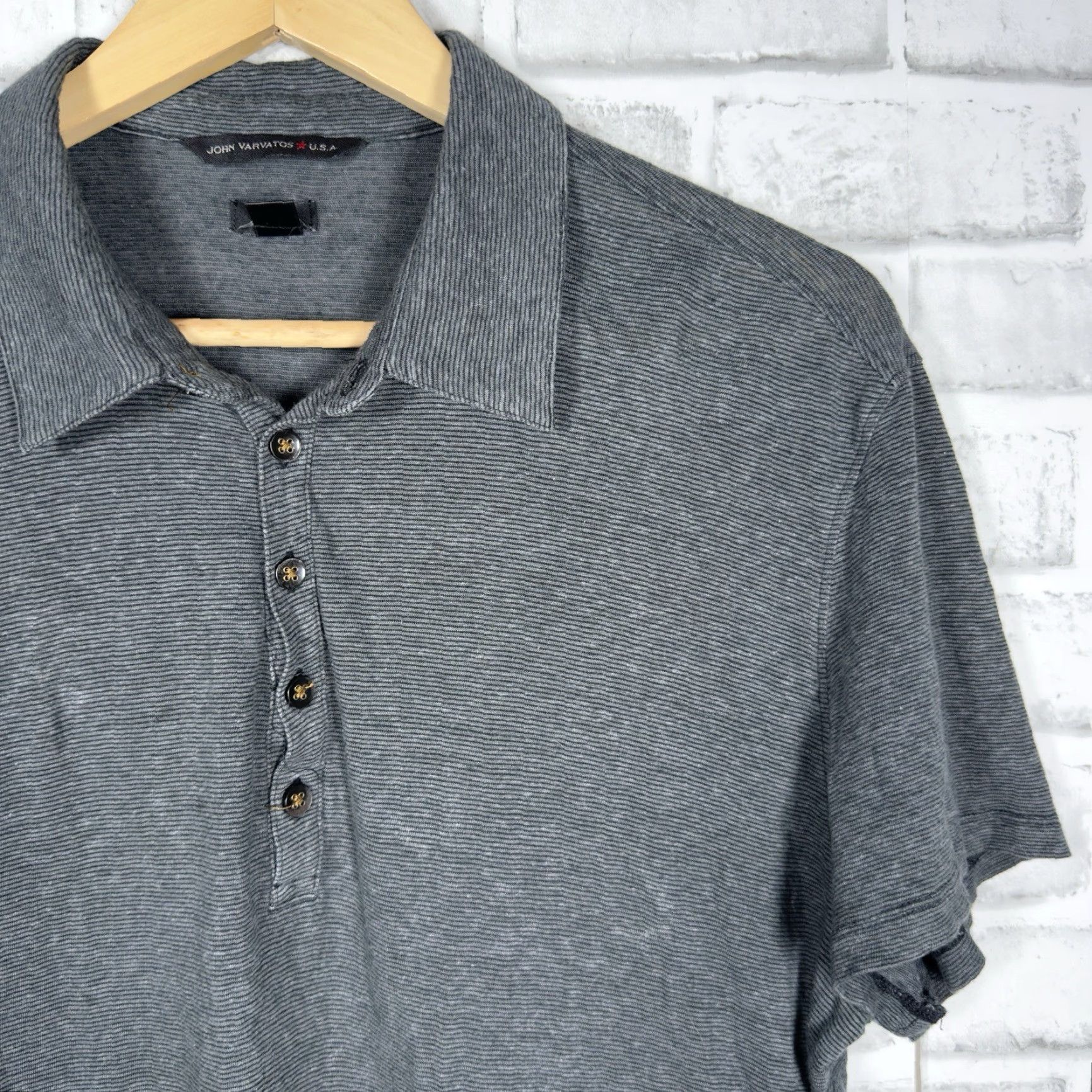 John Varvatos John Varvatos Luxe Casual Polo Shirt Mens Size L Gray Polo Casual Mens L Gray John Varvatos Luxe Casual Polo Shirt Size US L / EU 52-54 / 3 - 2 Thumbnail