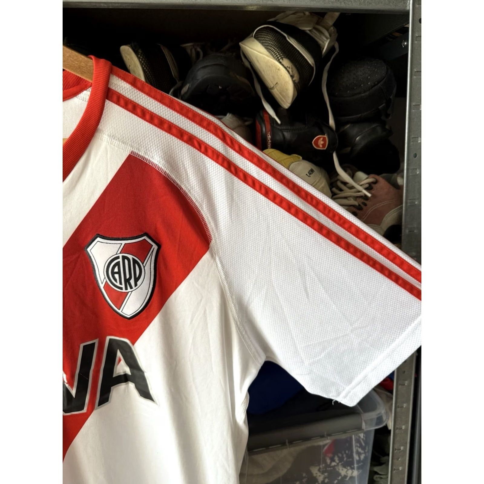Adidas RIVER PLATE adidas BS4088 2016 2017 HOME FOOTBALL SHIRT SOCCER JERSEY MENS L Red Shirt Size US L / EU 52-54 / 3 - 5 Thumbnail