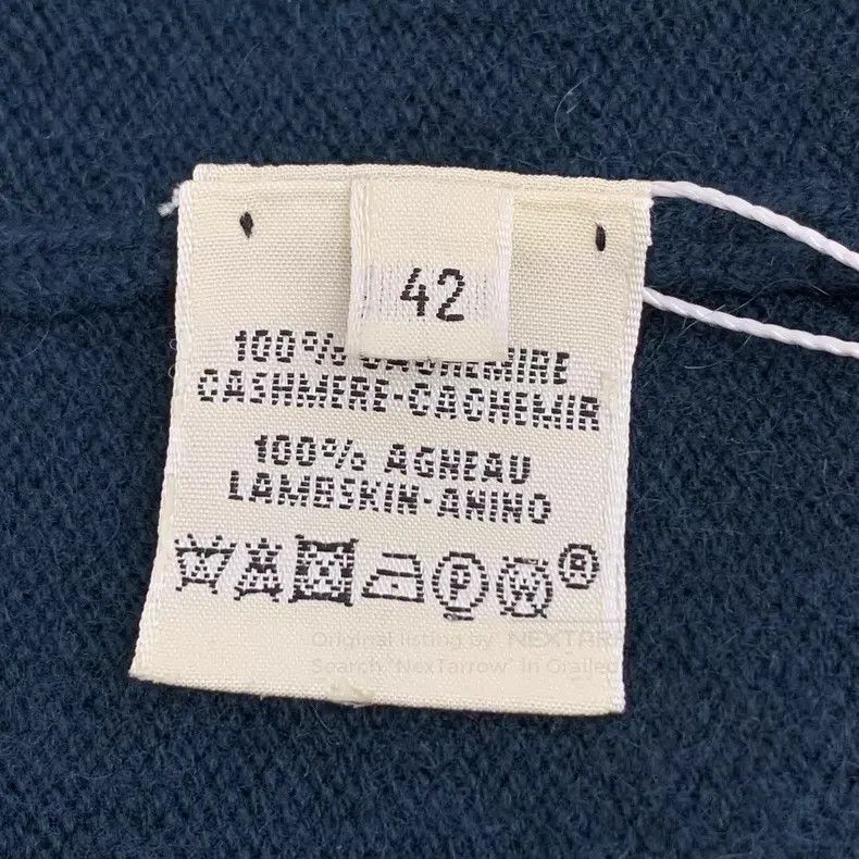 Hermes Hermes Navy cashmere V-neck single-button long-sleeve knit Size M / US 6-8 / IT 42-44 - 7 Thumbnail