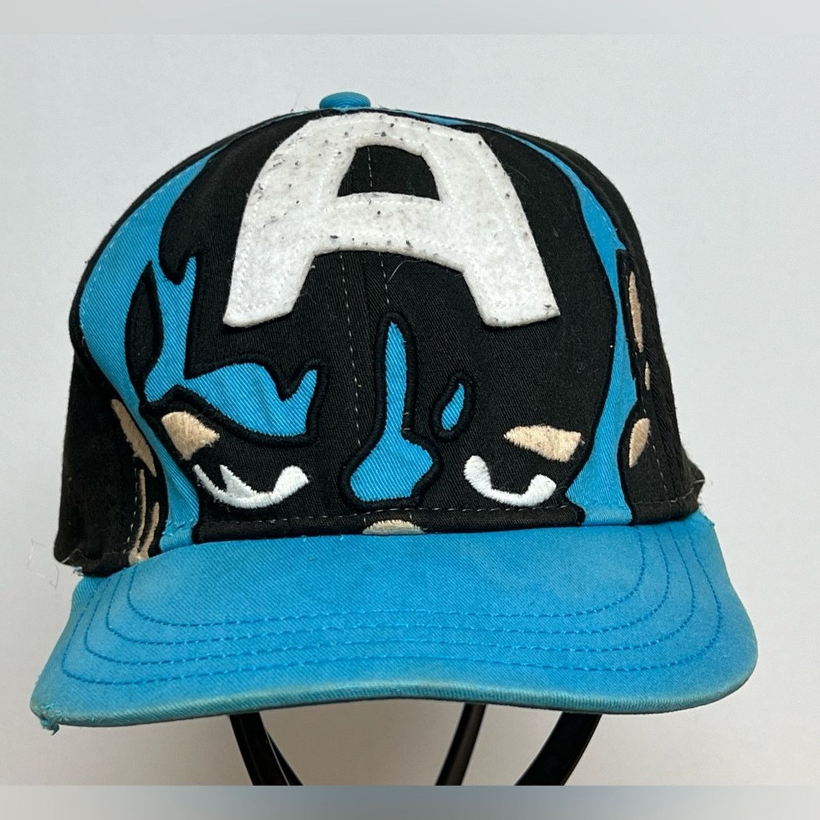 Marvel Comics Vintage Captain America Marvel Comics Fitted Baseball Hat Size ONE SIZE - 1 Thumbnail
