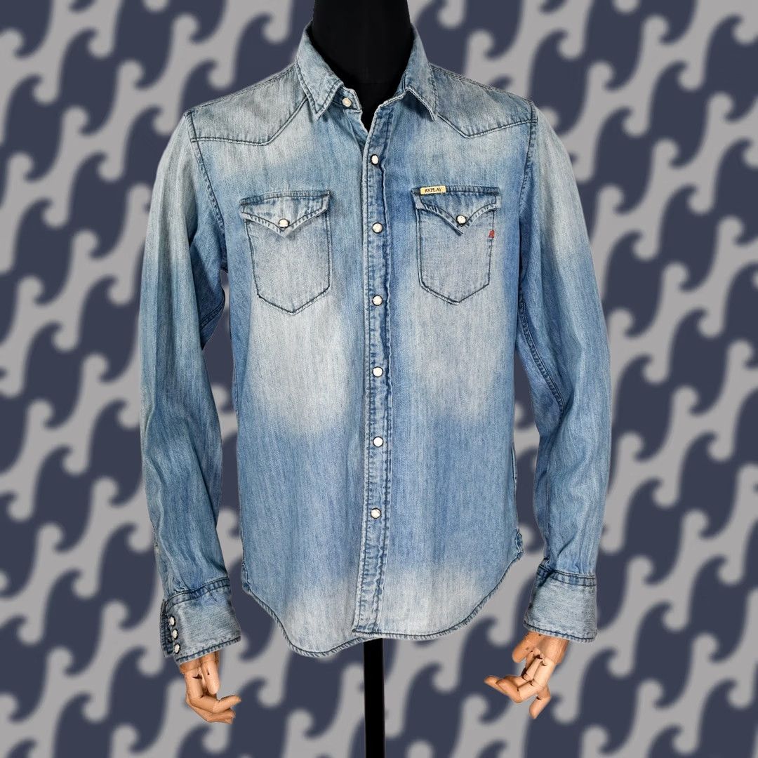 Replay Replay Denim Distressed Men's Long Sleeve Snap Shirt L Blue Cotton Denim Button-Up Collared 60s? 0 Size US L / EU 52-54 / 3 - 1 Thumbnail