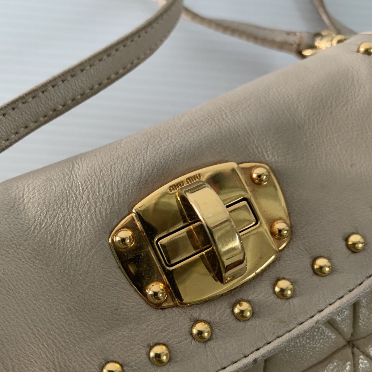 Miu Miu Miu Miu Small Card Coin Slingbag Rare Design Size ONE SIZE - 7 Thumbnail
