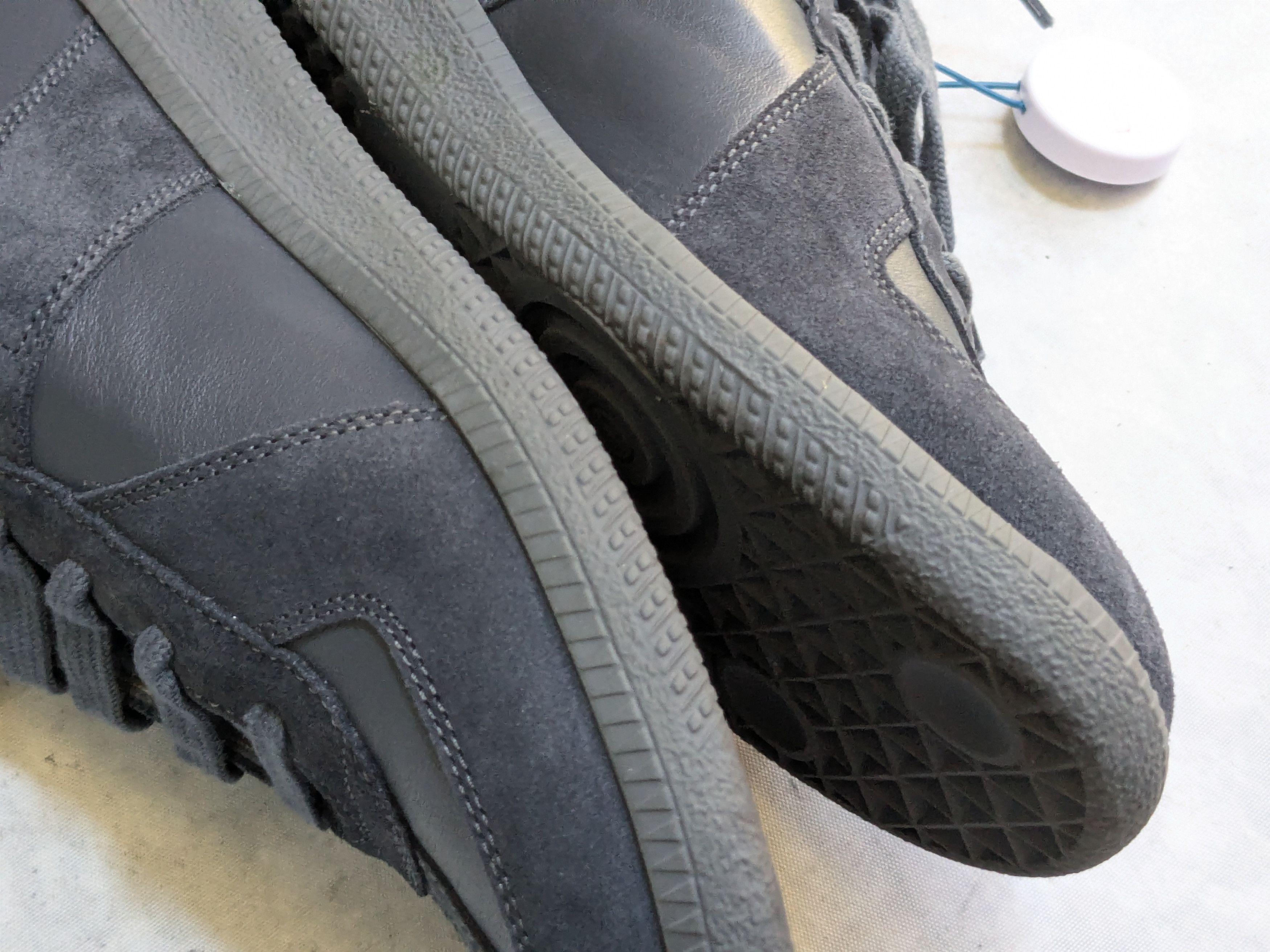 Maison Margiela Maison Margiela GAT Blue 8 41 Low Tops Suede Leather Size US 8 / EU 41 - 13 Thumbnail