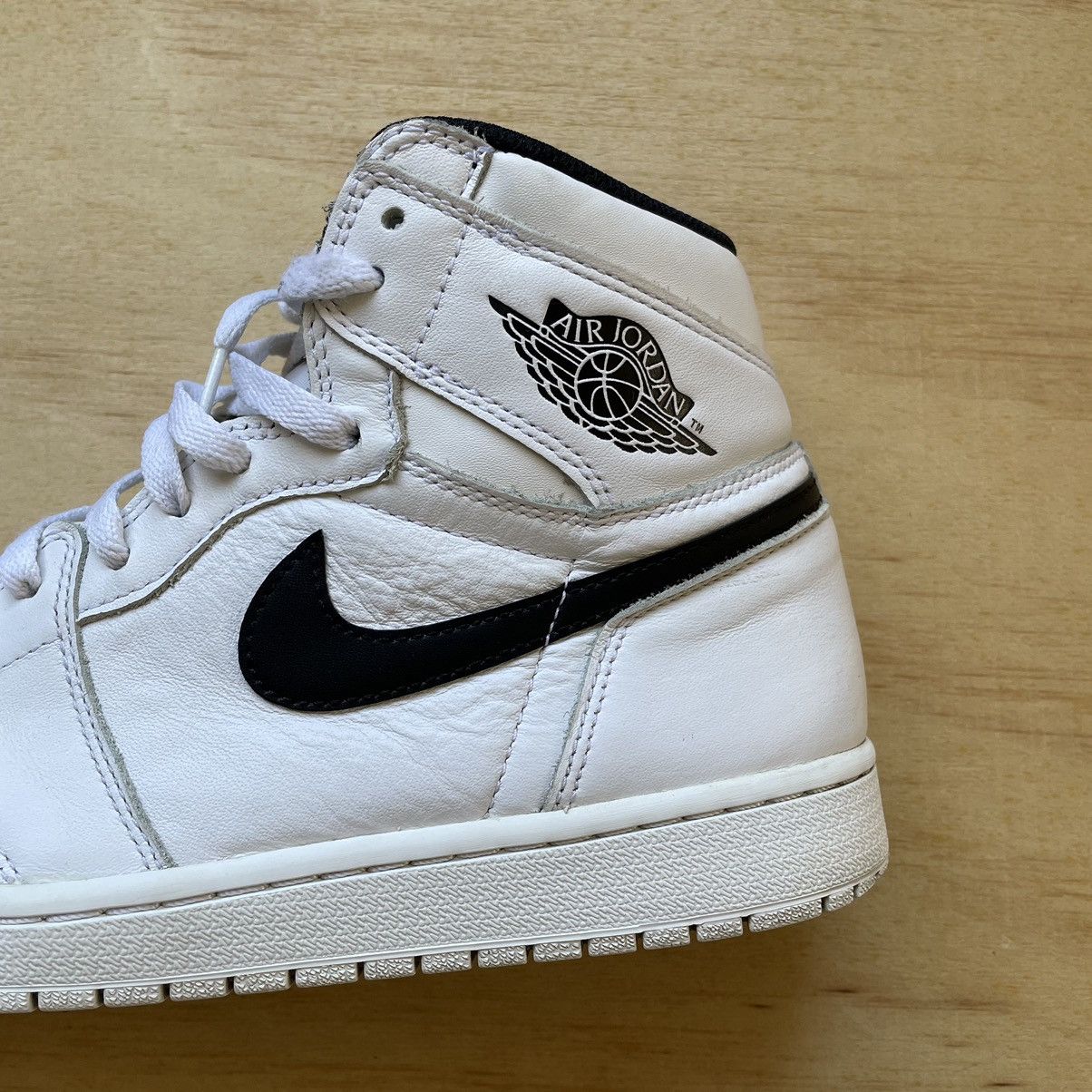 Jordan Brand Jordan 1 Yin Yang White Size US 9.5 / EU 42-43 - 4 Thumbnail