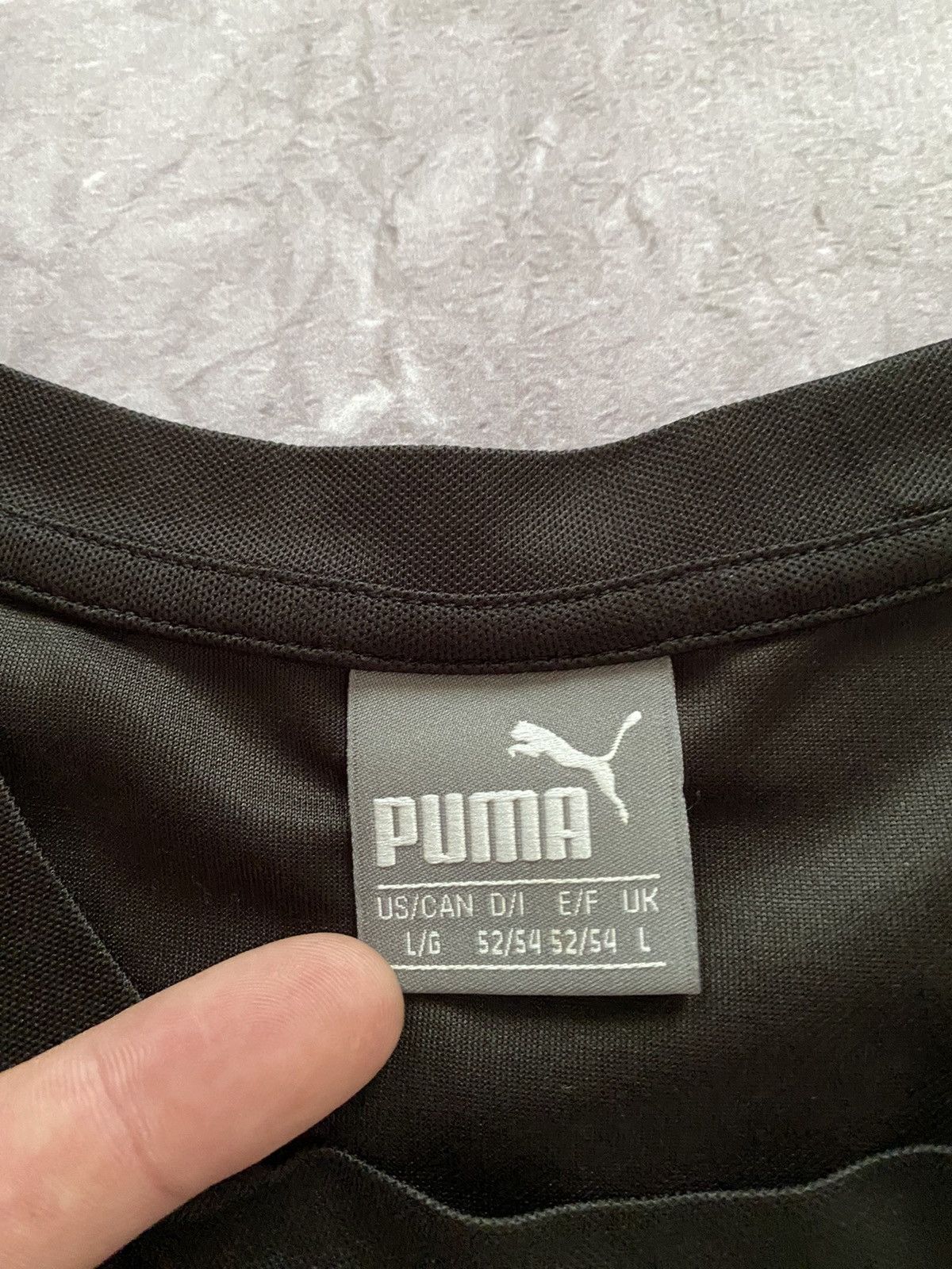 Puma × Vintage Classic Puma NewCastle United Black Soccer Football Jersey Size US L / EU 52-54 / 3 - 7 Thumbnail