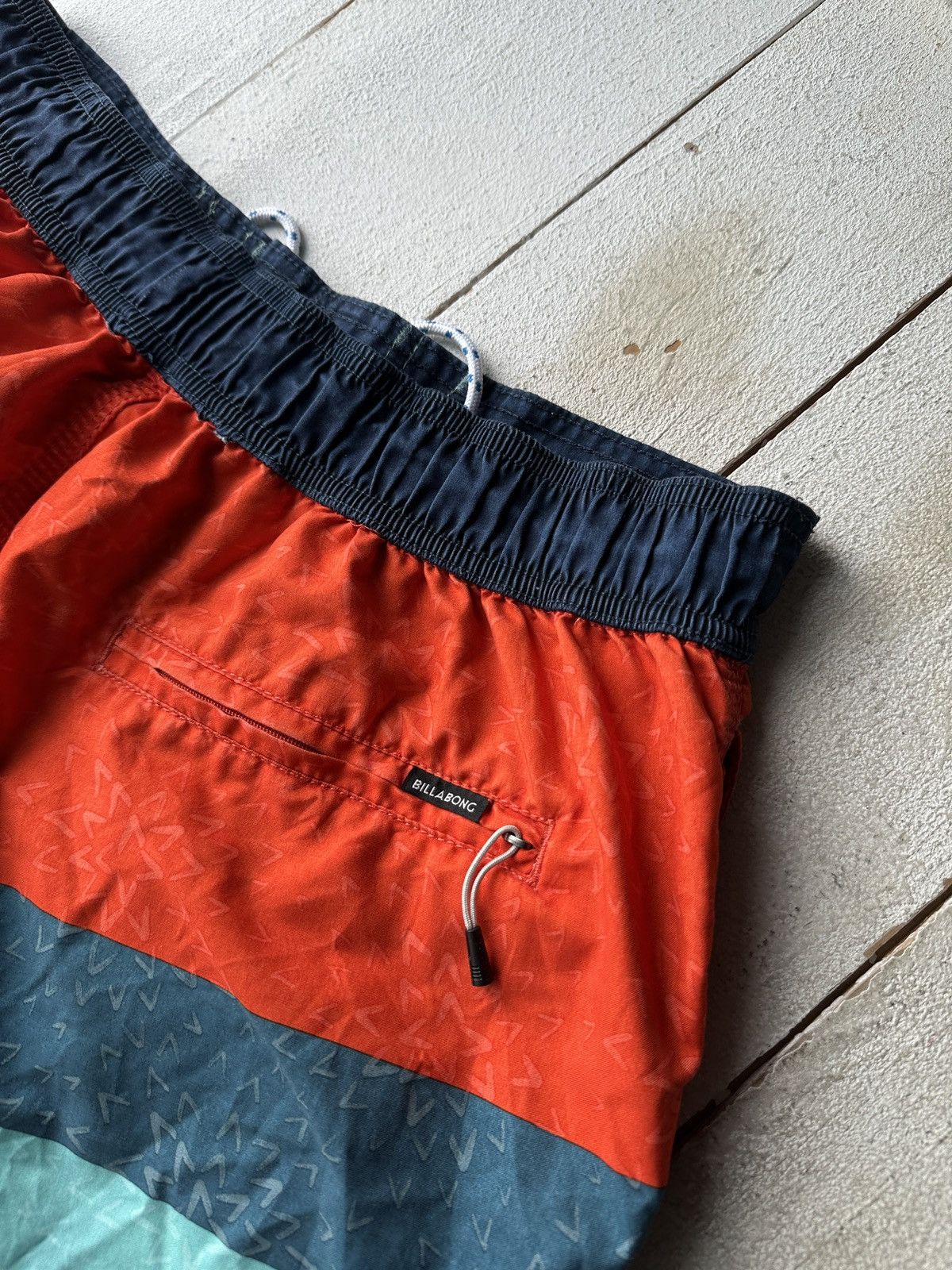 Billabong 🚨RARE BILLABONG BIG LOGO SWIMM SHORTS Y2K SURF VINTAGE Size US 30 / EU 46 - 9 Thumbnail