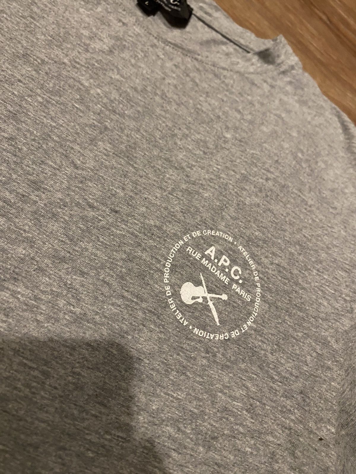 A.P.C. APC Rue Mademe Paris t.shirt Size US M / EU 48-50 / 2 - 3 Thumbnail