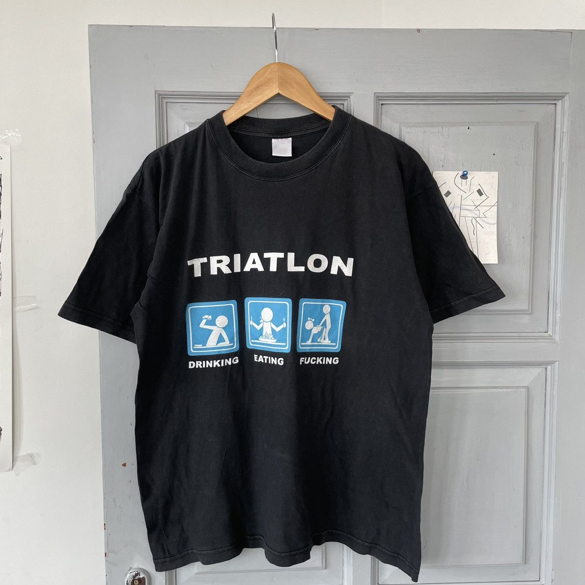 Vintage Vintage Streetwear 90’s Thriatlon Drinking Eating T-shirt Size US XL / EU 56 / 4 - 2 Thumbnail