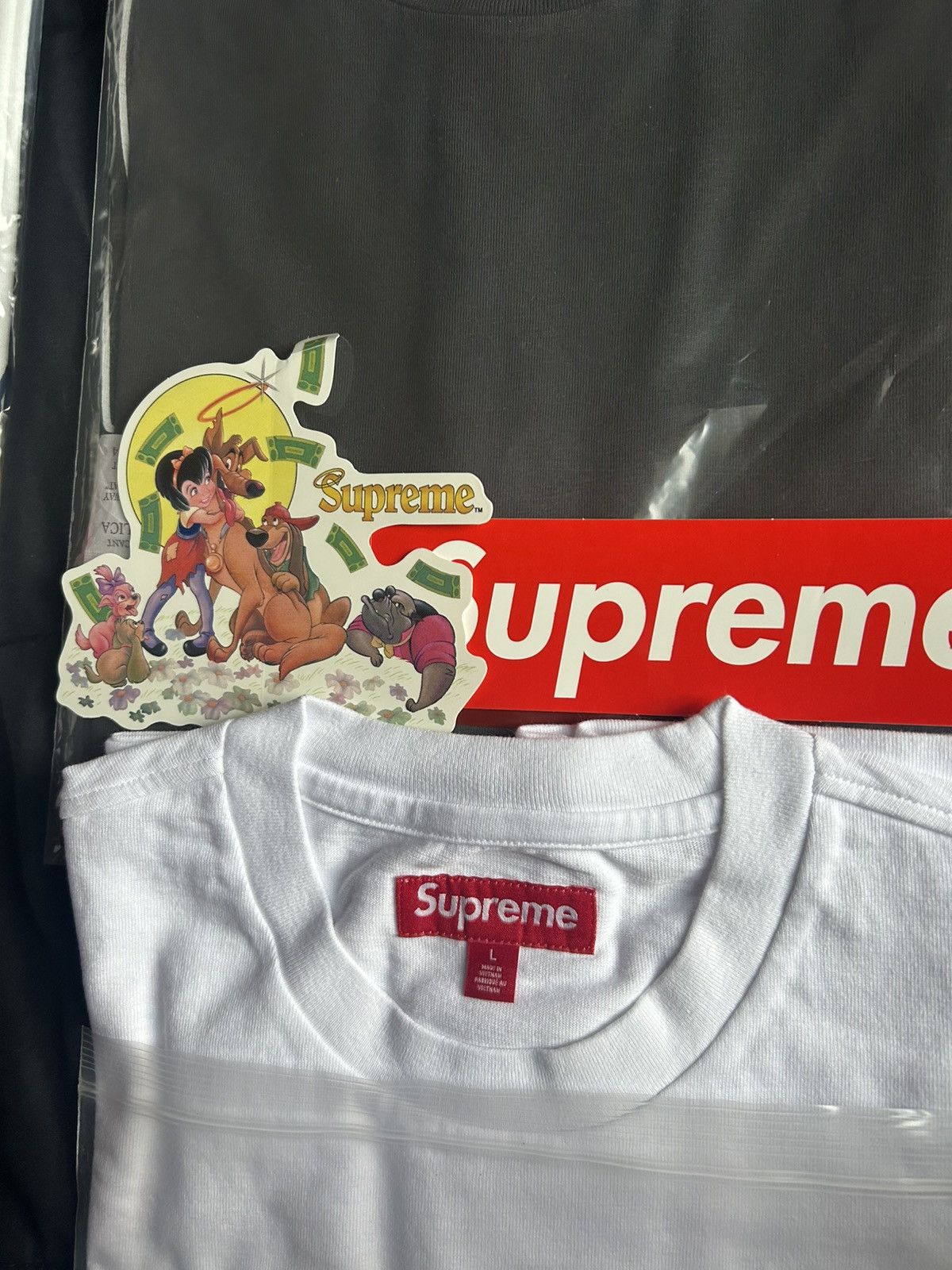 Supreme Supreme Help Tee Size US L / EU 52-54 / 3 - 3 Thumbnail