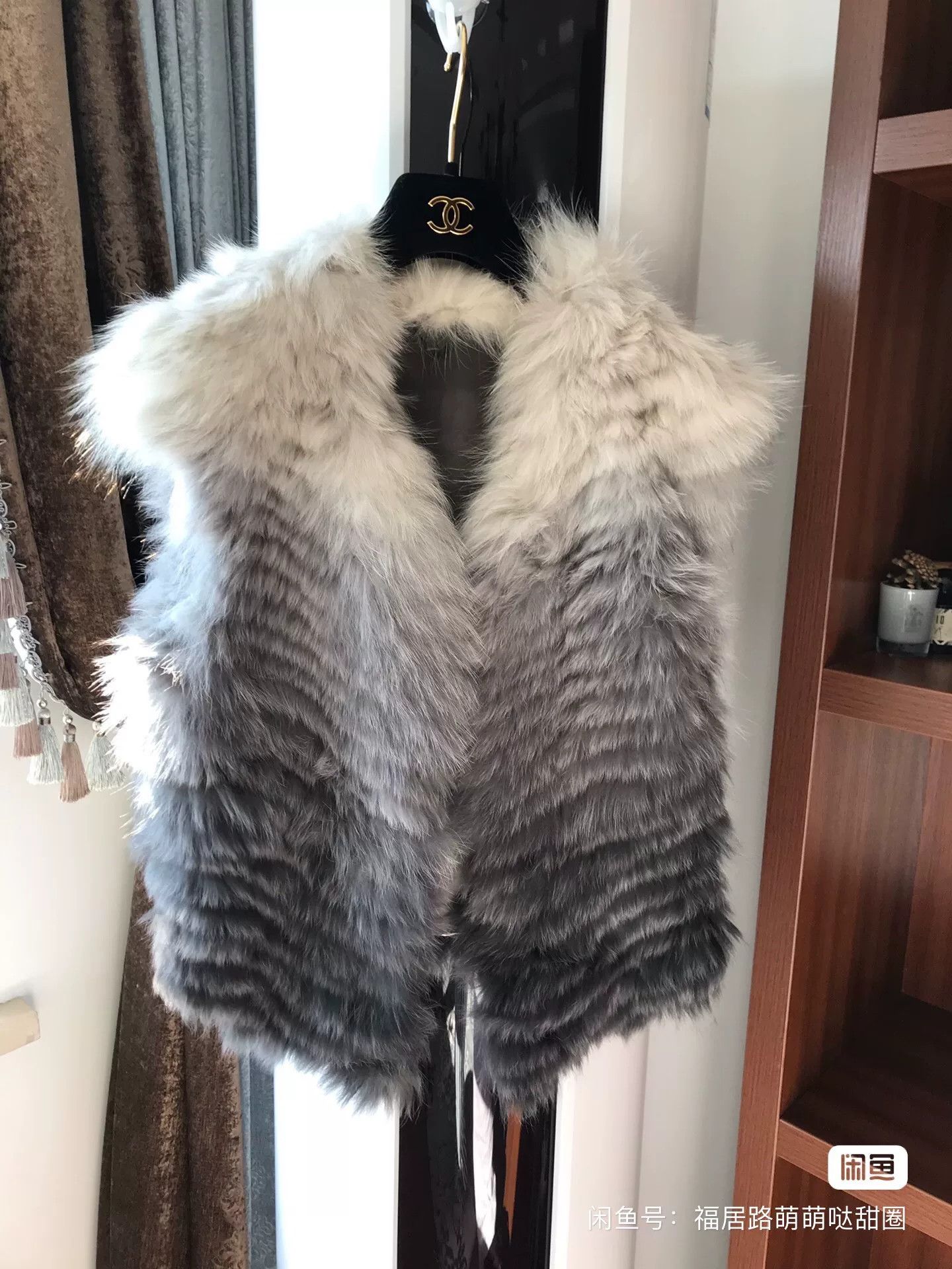 Max Mara Max Mara Fox Fur Vest Size XS / US 0-2 / IT 36-38 - 1 Thumbnail