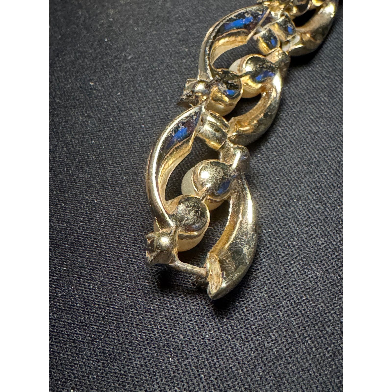 Other Vintage Trifari Faux Pearls CZ Fold Over Clasp Bracelet 6.75 Size ONE SIZE - 6 Thumbnail
