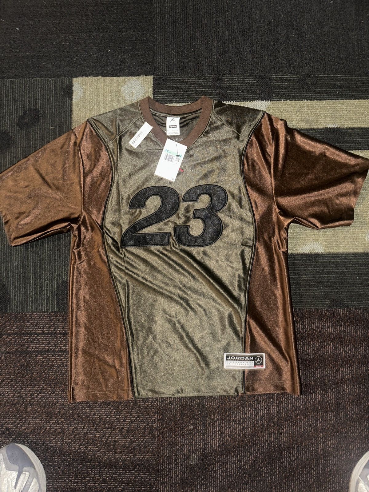 Jordan Brand × Streetwear × Supreme Supreme X Jordan Warmup Jersey 
