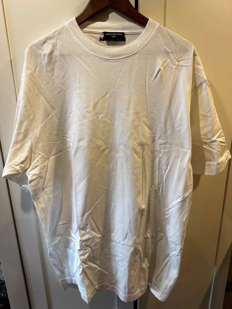 Balenciaga Balenciaga Back logo, front smiling face is luminous coati Size US XS / EU 42 / 0 - 1 Thumbnail