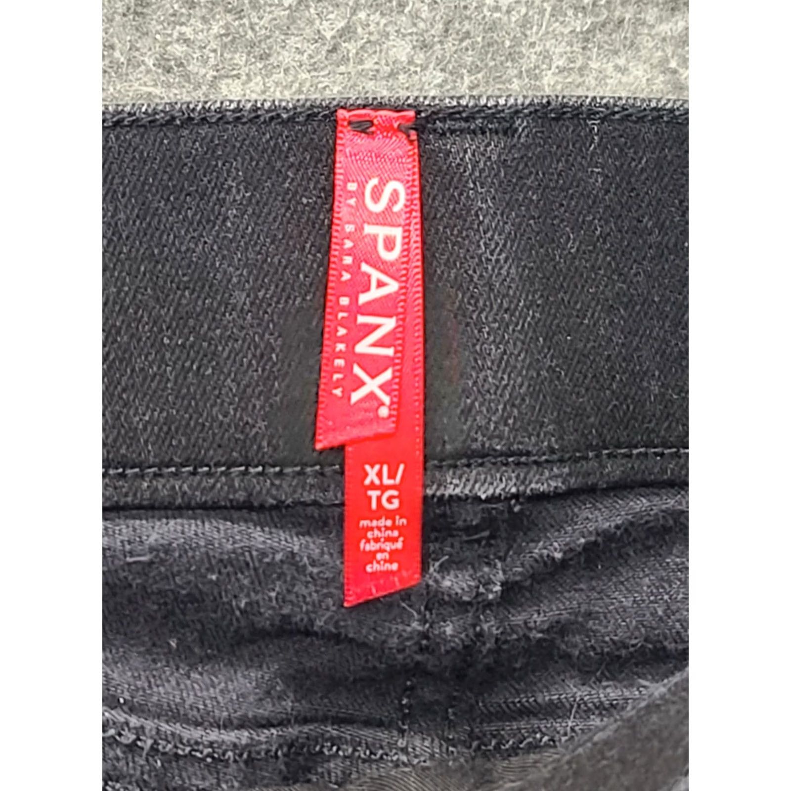Spanx Spanx Womens XL 32x28 The Perfect Pant Slim Fit Tapered Leg Ankle Shaping Pants Black Slimming Pockets Stretch Ponte Size 40" / US 18 - 2 Thumbnail