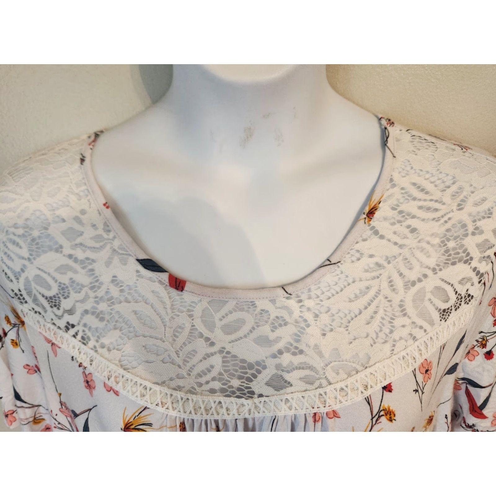 Vintage Taohuadao White Lace Trim Floral Print Short Sleeve Casual Top Shirt 4XL Size XXL / US 16-18 / IT 52-54 - 2 Thumbnail