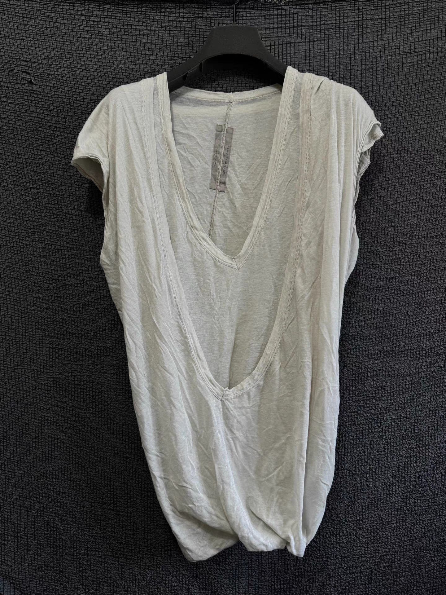 Rick Owens Rick Owens 21FW double-layer V-neck tank top Size US XS / EU 42 / 0 - 3 Thumbnail