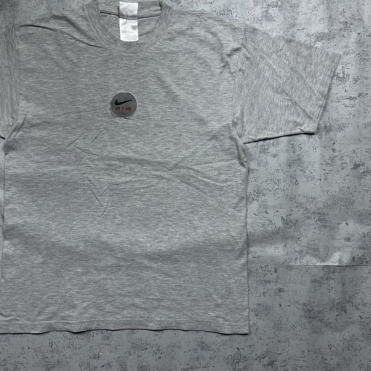 Nike 90s NIKE AIR CENTRAL SWOOSH VINTAGE Y2K OVERSIZED T-SHIRT Size US L / EU 52-54 / 3 - 3 Thumbnail