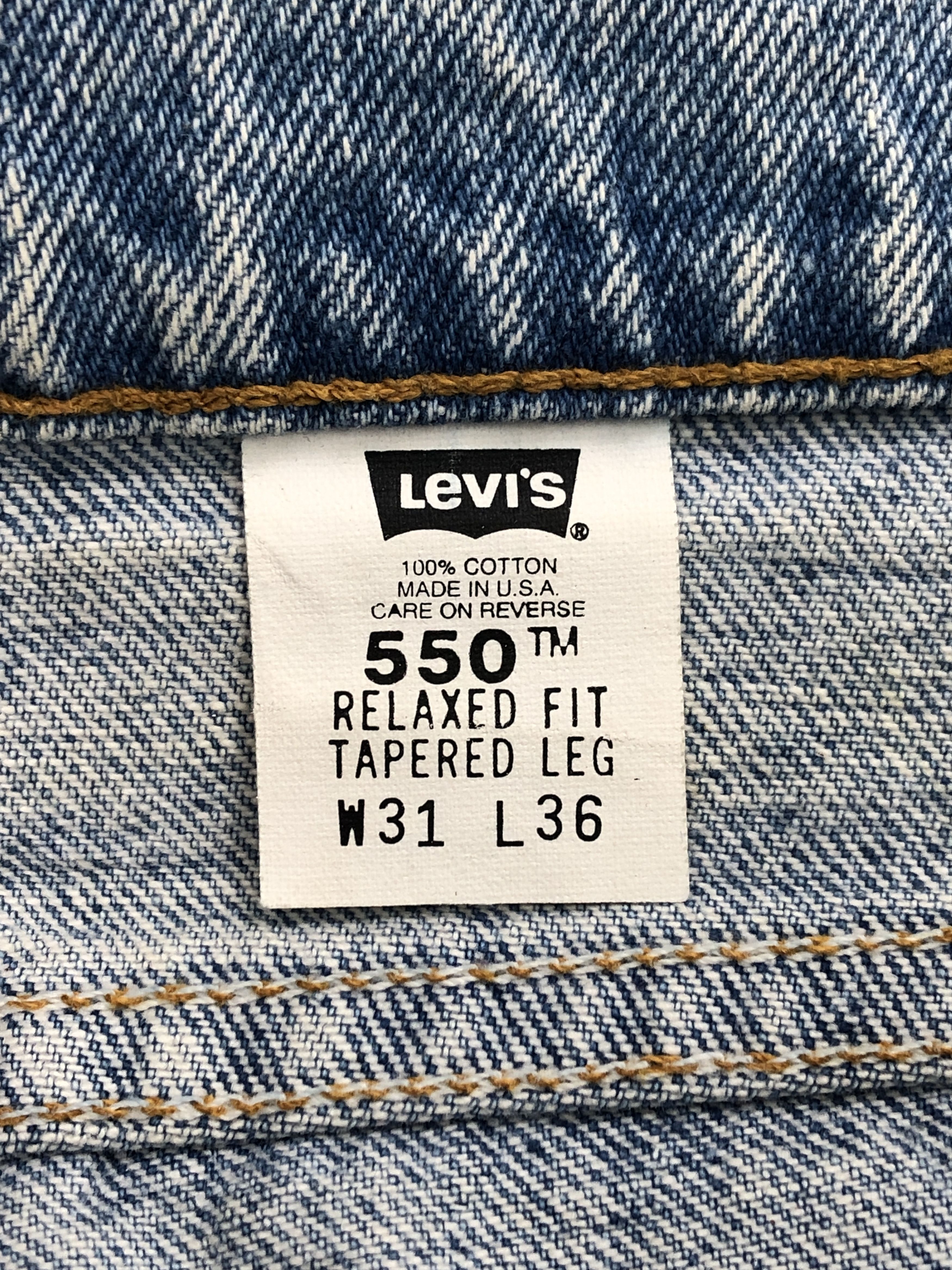Distressed Vintage 90s Levi's 550 Light Washed Jeans