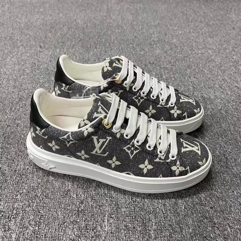 Louis Vuitton Louis Vuitton Black and white presbyopic printed platform Size US 5.5 / IT 35.5 - 3 Thumbnail