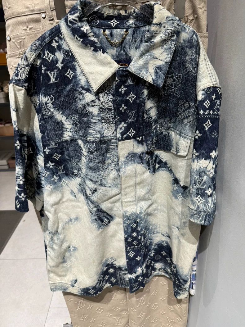 Louis Vuitton Louis Vuitton Cashew printed short sleeve shirt 2505-Nextar Size US L / EU 52-54 / 3 - 1 Thumbnail