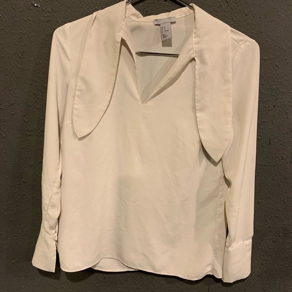 H&M Women’s HM Blouse Size XS / US 0-2 / IT 36-38 - 1 Thumbnail
