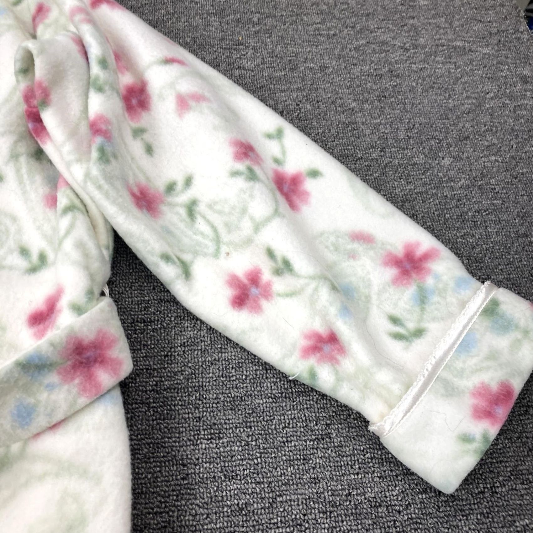 Vintage Erika Taylor Intimates Robe Womens Small White Fleece Floral Belted Lounge Size ONE SIZE - 7 Thumbnail