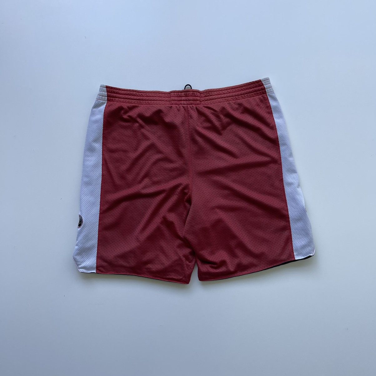 Nike × Vintage Nike Basketball Vintage Double Shorts Red/Black Size US 32 / EU 48 - 7 Thumbnail