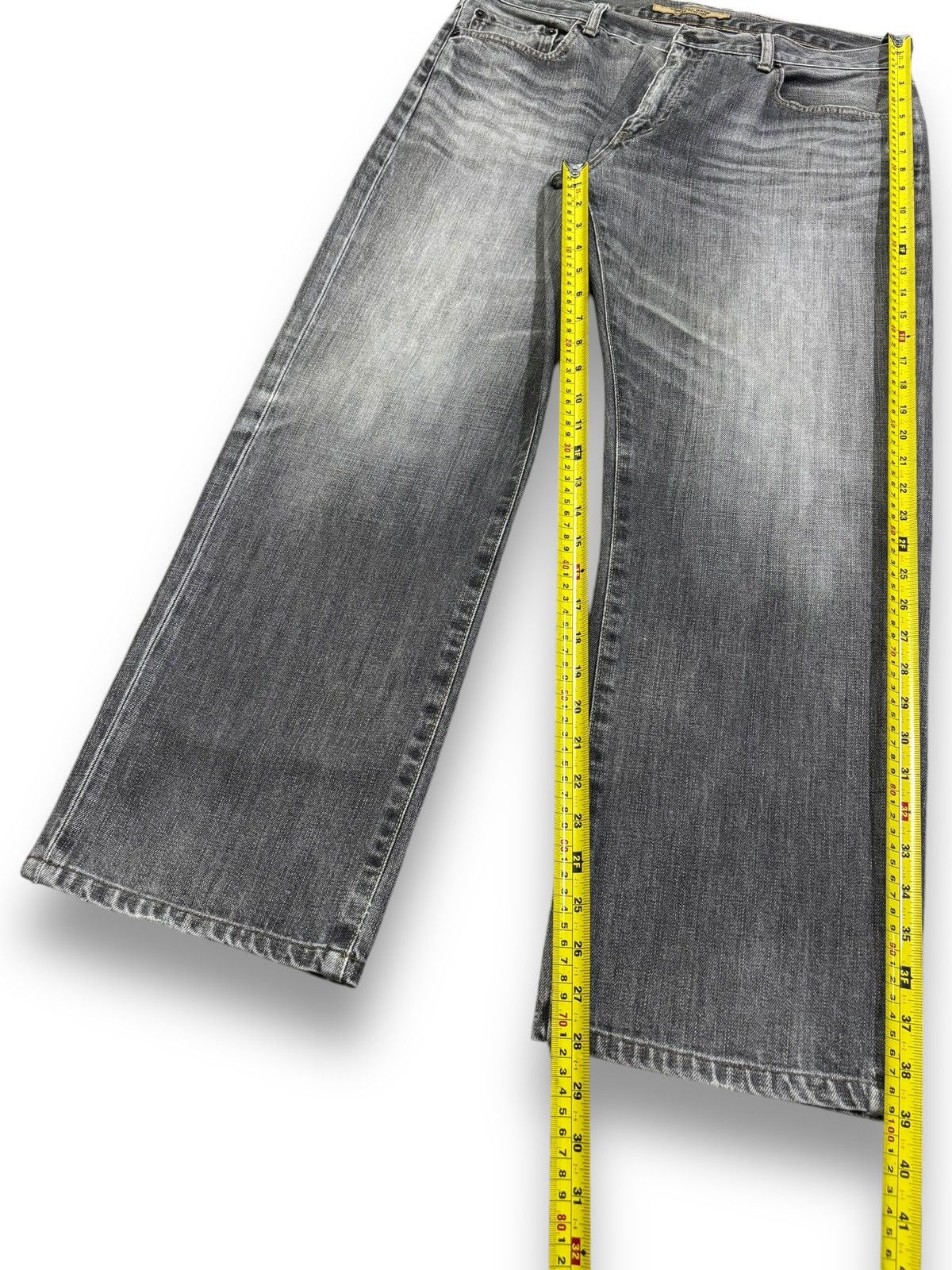Undercover × Uniqlo Vintage Uniqlo S002 Faded Washed Whiskers Loose Fit Jeans Size US 35 - 14 Thumbnail