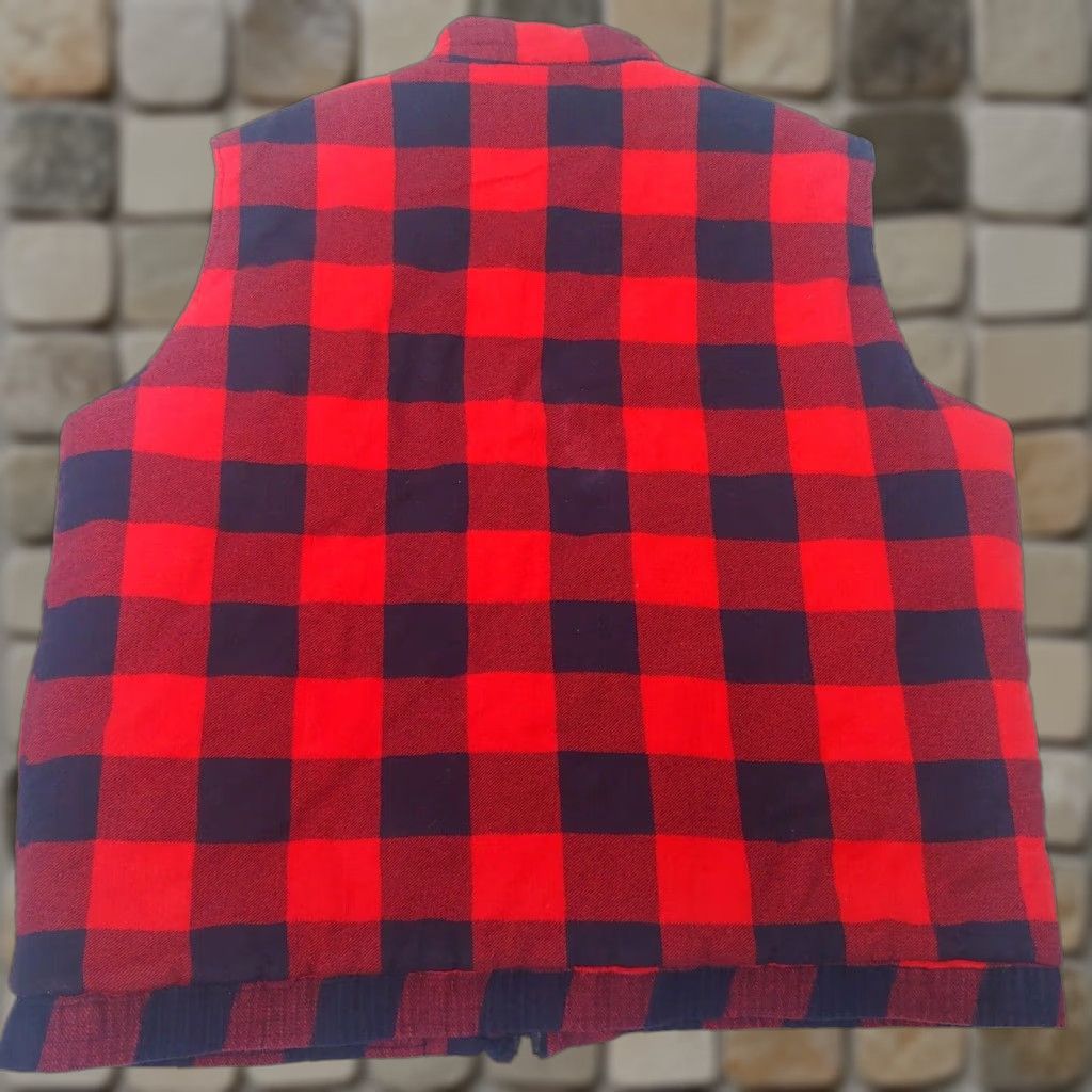 Vintage VINTAGE Woodland Vest Men L Red Buffalo Plaid Flannel Insulated Lumberjack Vest Size US L / EU 52-54 / 3 - 1 Thumbnail
