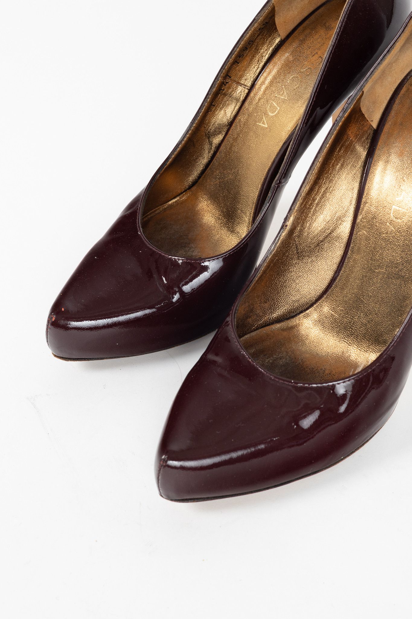 Escada Escada Burgundy Patent-Leather Pointed-Toe Platform Pumps Size US 9 / IT 39 - 6 Thumbnail