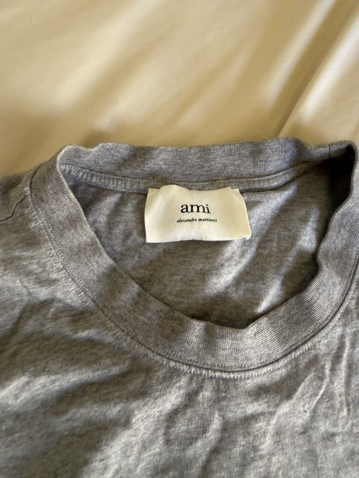 AMI Classic AMI small red heart logo on grey Size US XL / EU 56 / 4 - 3 Thumbnail