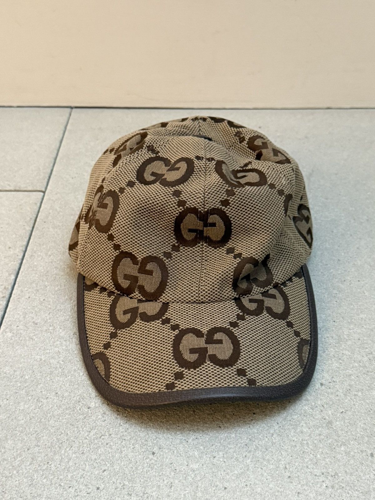 Gucci Beige Gucci Monogram Cap Size ONE SIZE - 1 Thumbnail