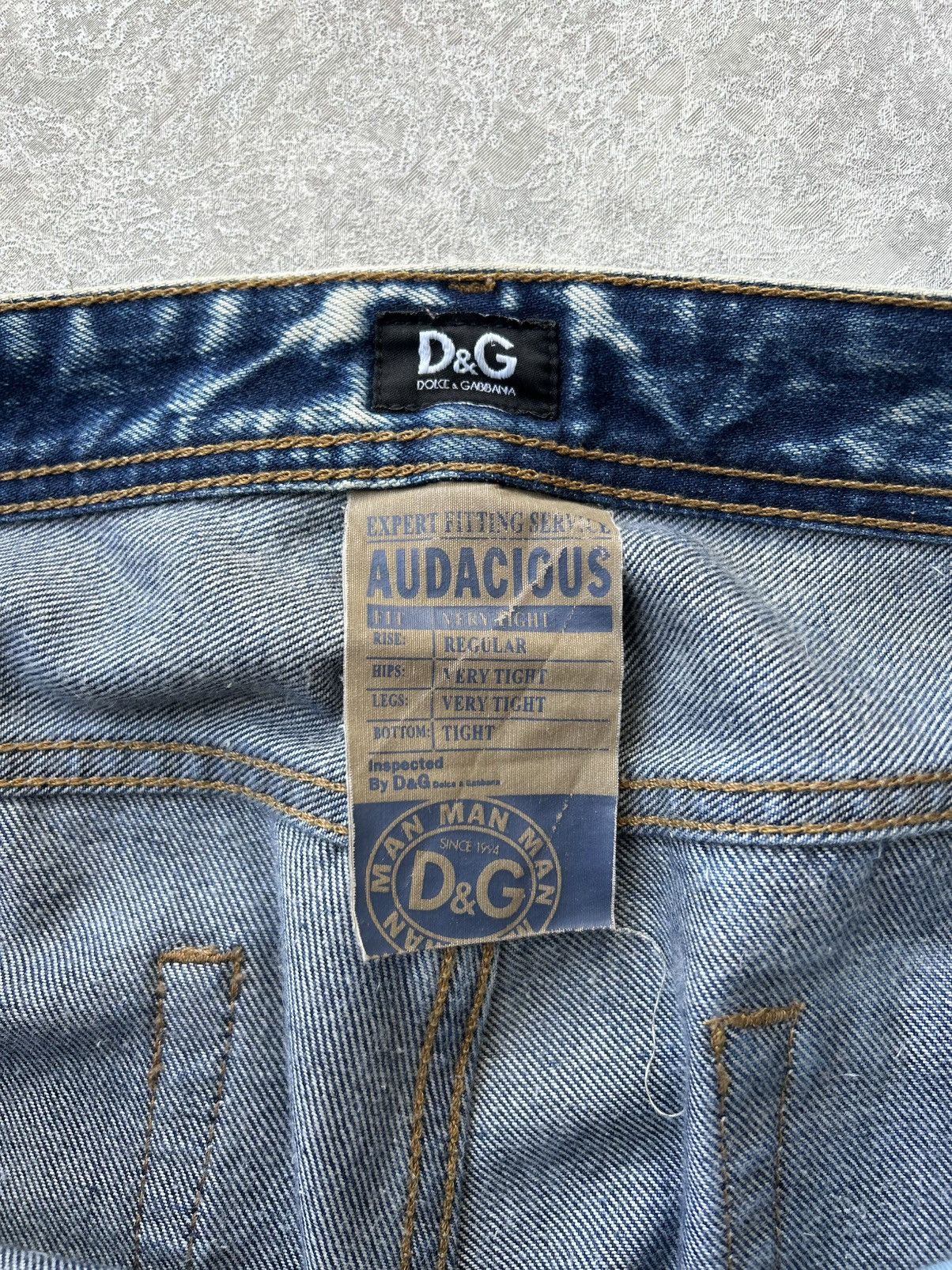 Dolce & Gabbana Vintage 00s Dolce & Gabbana Distressed Faded Denim Jeans Size US 34 / EU 50 - 11 Thumbnail