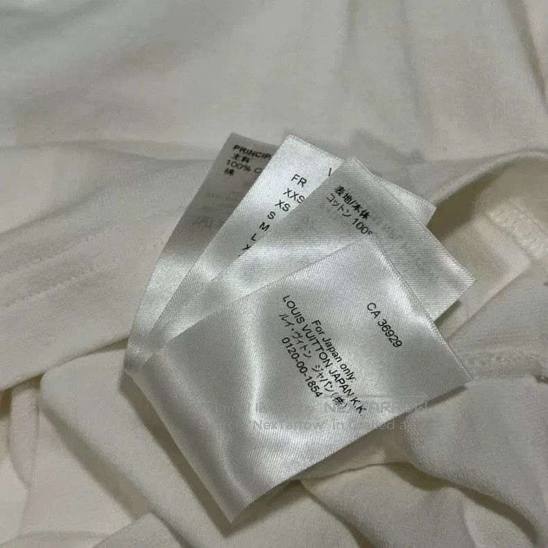 Louis Vuitton Louis Vuitton FW22 Embroidered Short Sleeve T. Size US XL / EU 56 / 4 - 8 Thumbnail