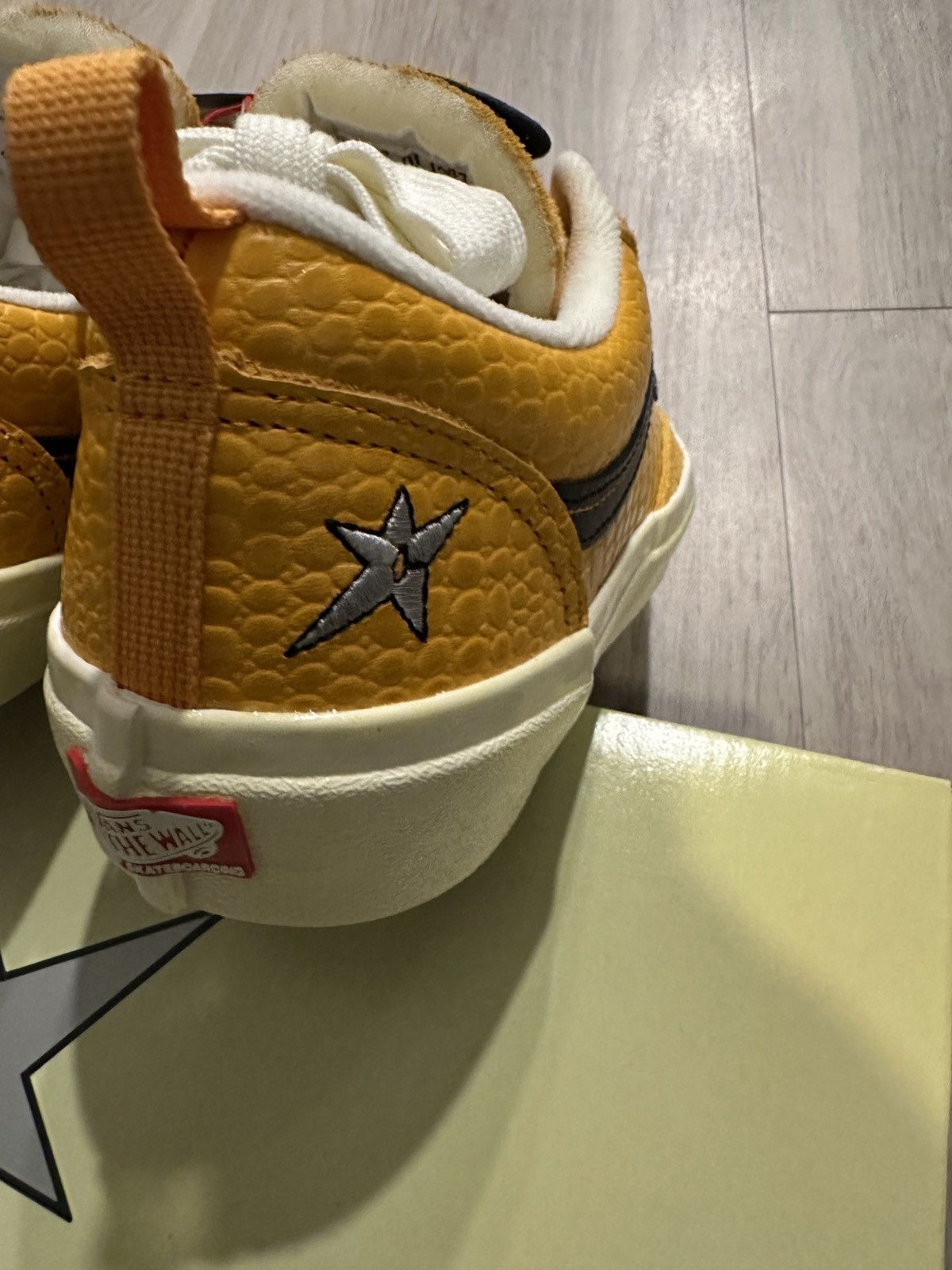Vans Vans Old Skool “Carpet Company Mustard” Size US 10 / EU 43 - 5 Thumbnail