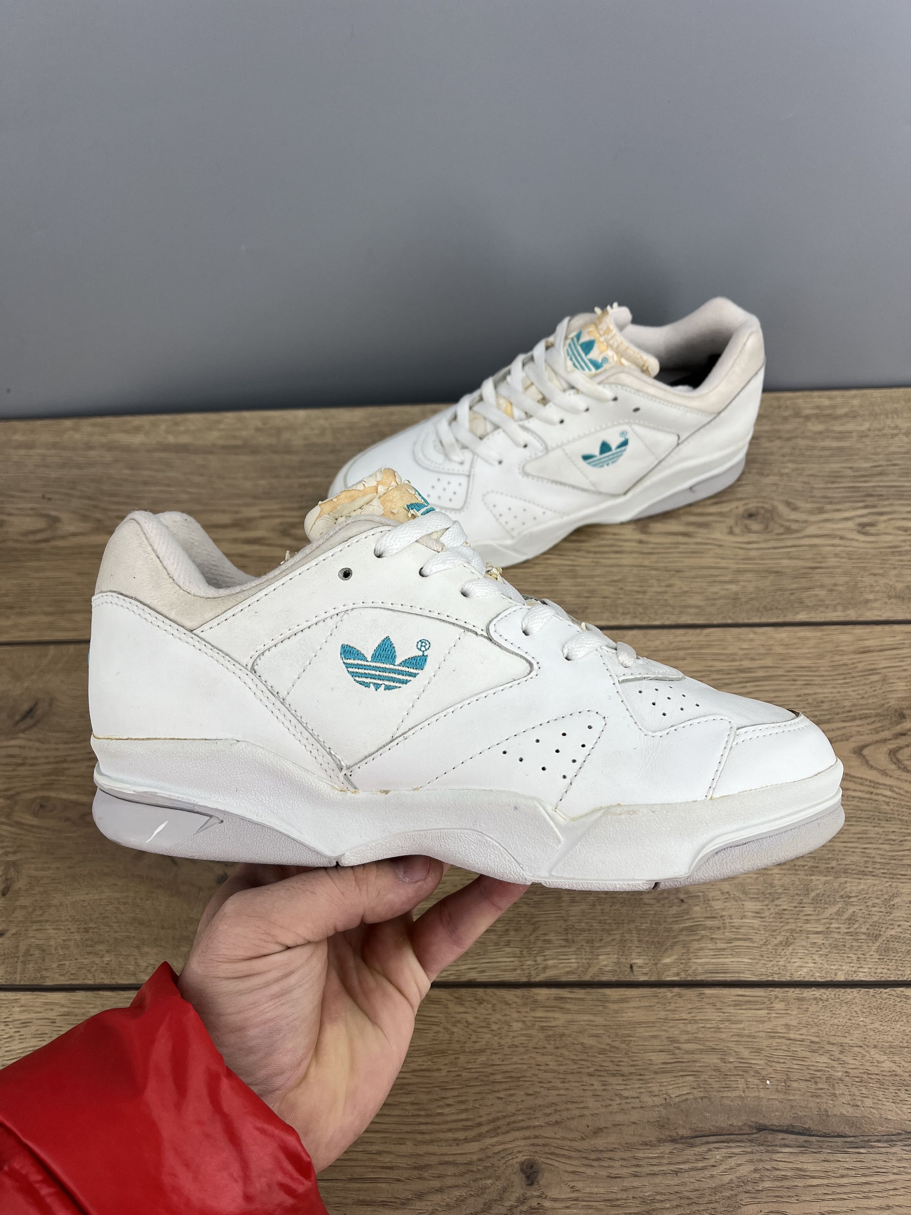 Adidas Vintage adidas Originals Women Leather Sneakers White Size US 8 / IT 38 - 2 Thumbnail
