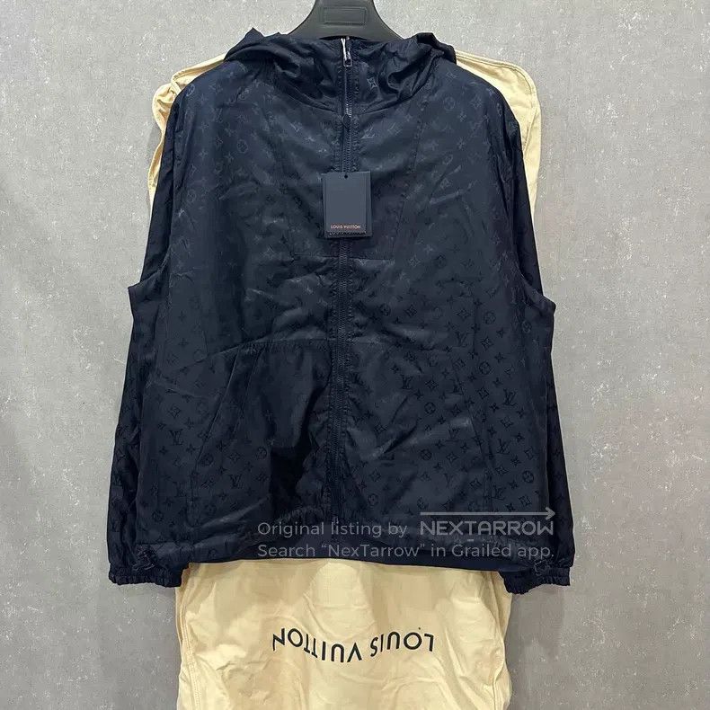 Louis Vuitton Louis Vuitton Pin full logo double-sided assault jacket Size US L / EU 52-54 / 3 - 1 Thumbnail