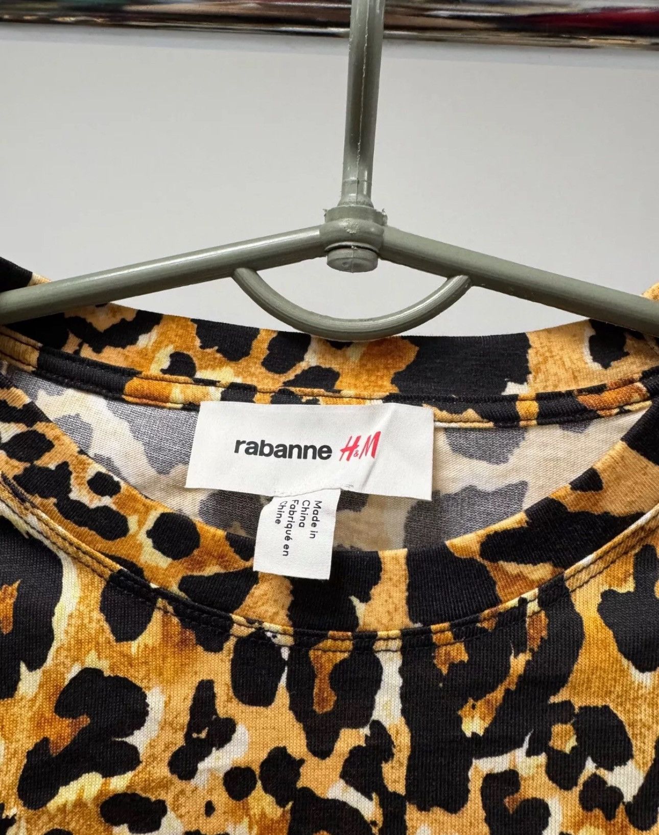 Designer × H&M × Paco Rabanne Rabanne H&M T Shirt Leopard Animal Print Big Logo AvantGarde Size M / US 6-8 / IT 42-44 - 3 Thumbnail