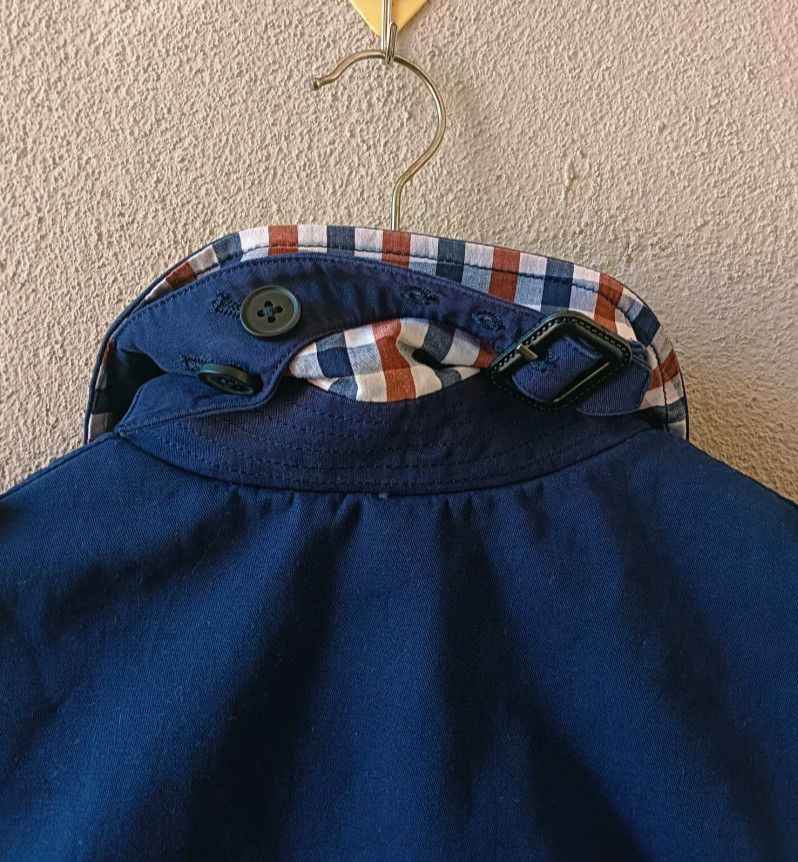 Burberry × Vintage Women's Burberry Brit trench coat size M Made in England Size M / US 6-8 / IT 42-44 - 11 Thumbnail